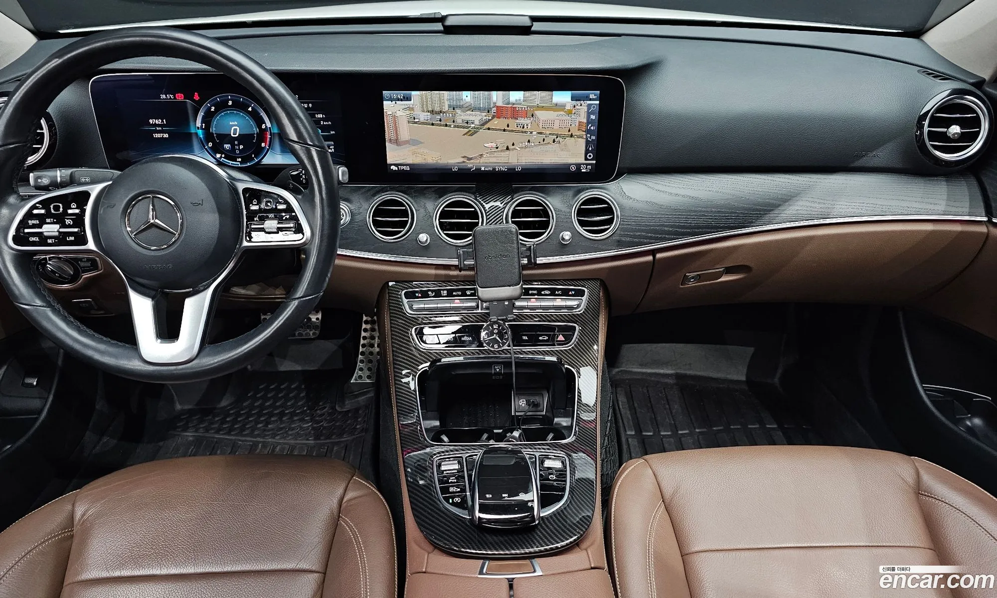 Mercedes-Benz E-Class W213 2018 — 26