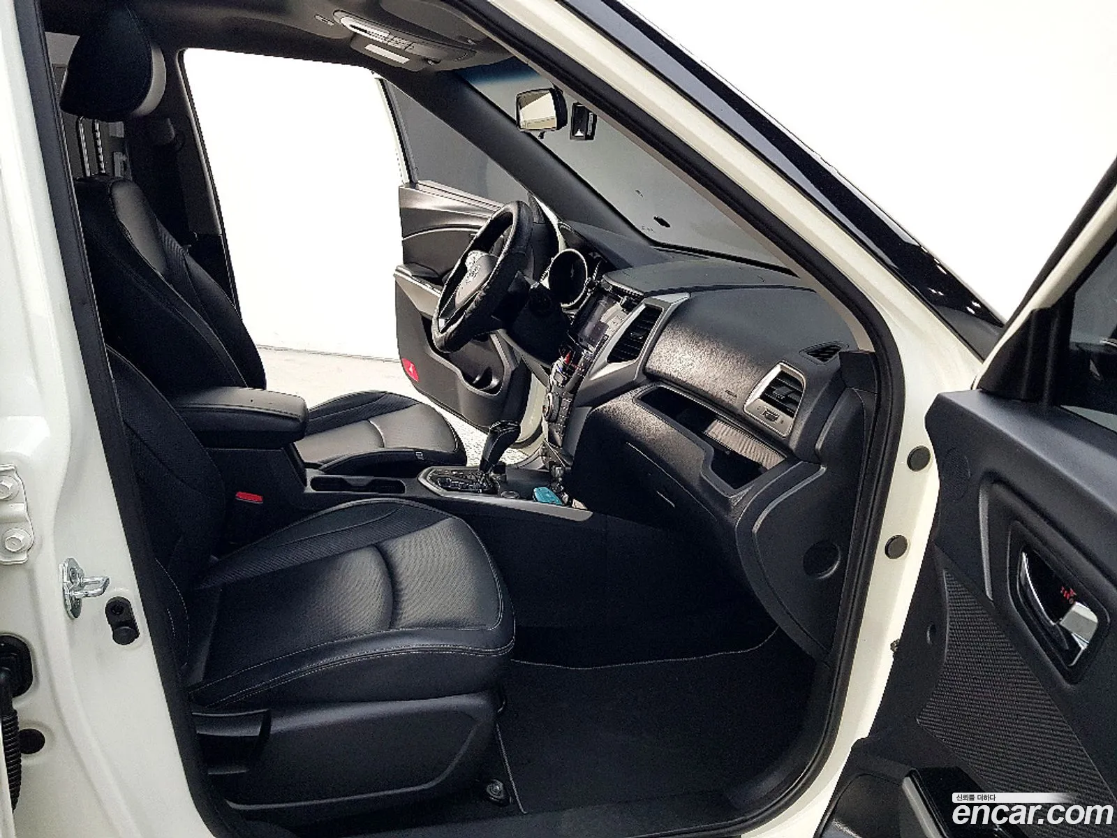 KG Mobility (SsangYong) Tivoli 2016 — 11