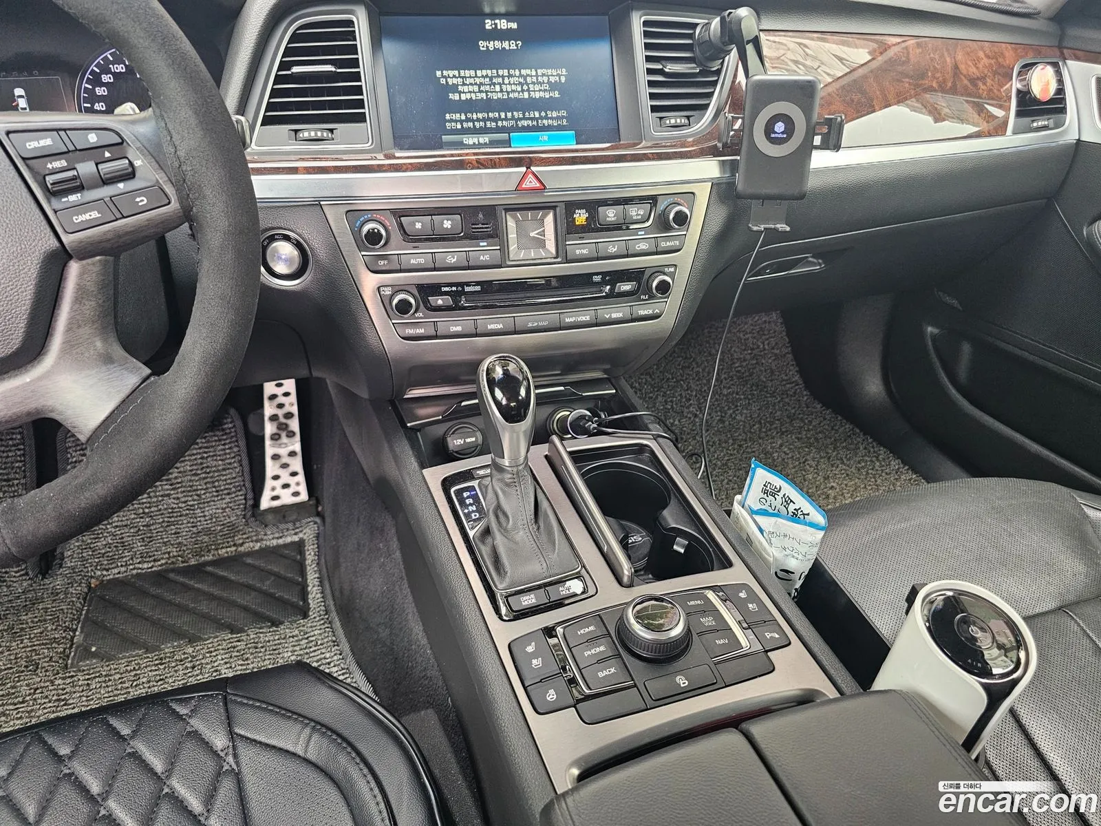 Hyundai Genesis DH 2016 — 15