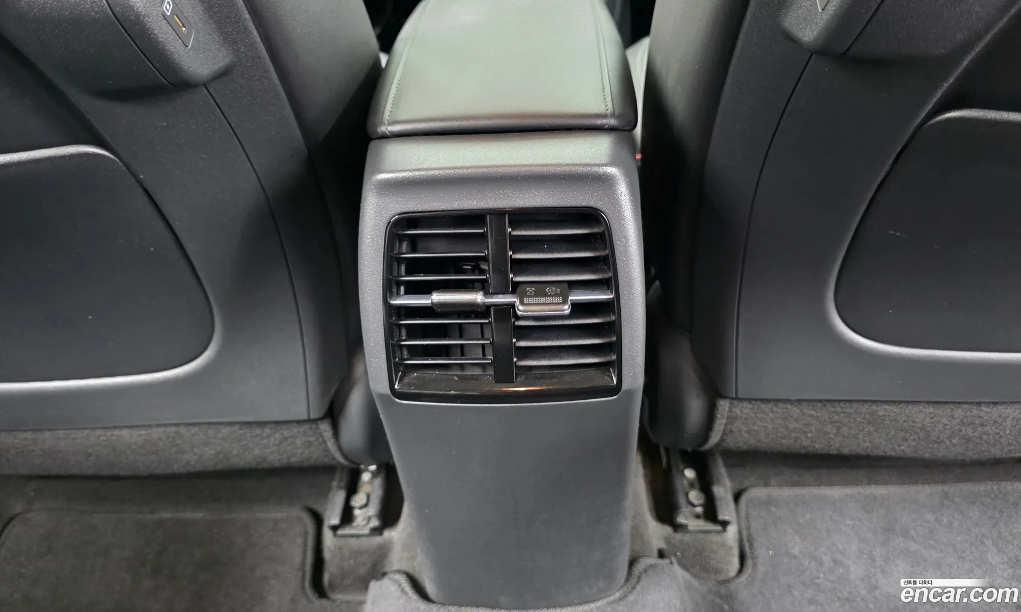 Kia Niro 2022 KNACR81EGNA029044 — 3