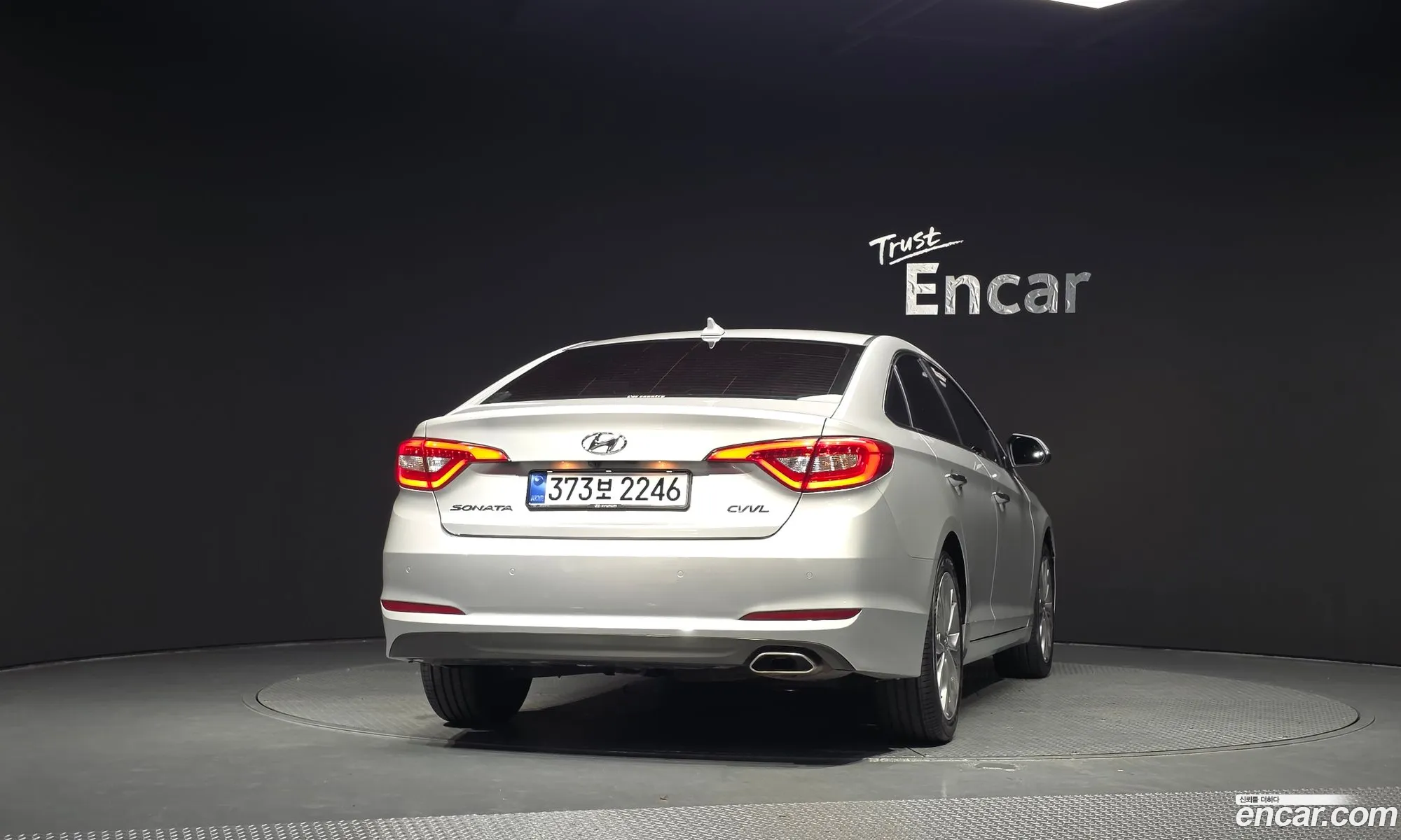 Hyundai LF Sonata 2016 KMHE341CBGA218288 — 3