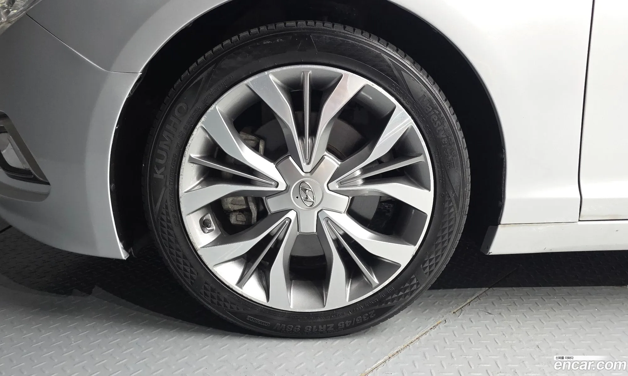 Hyundai LF Sonata 2016 KMHE341CBGA218288 — 20