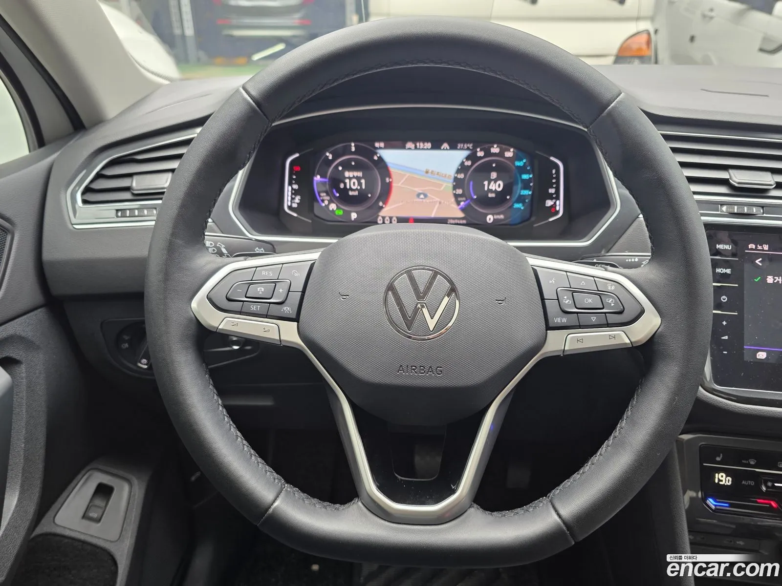 Volkswagen Tiguan 2023 — 12