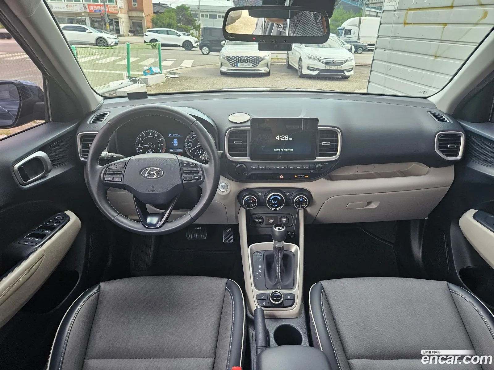 Hyundai Venue 2020 — 18