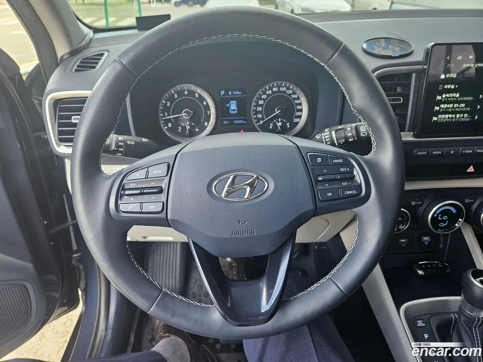 Hyundai Venue 2020 — 15