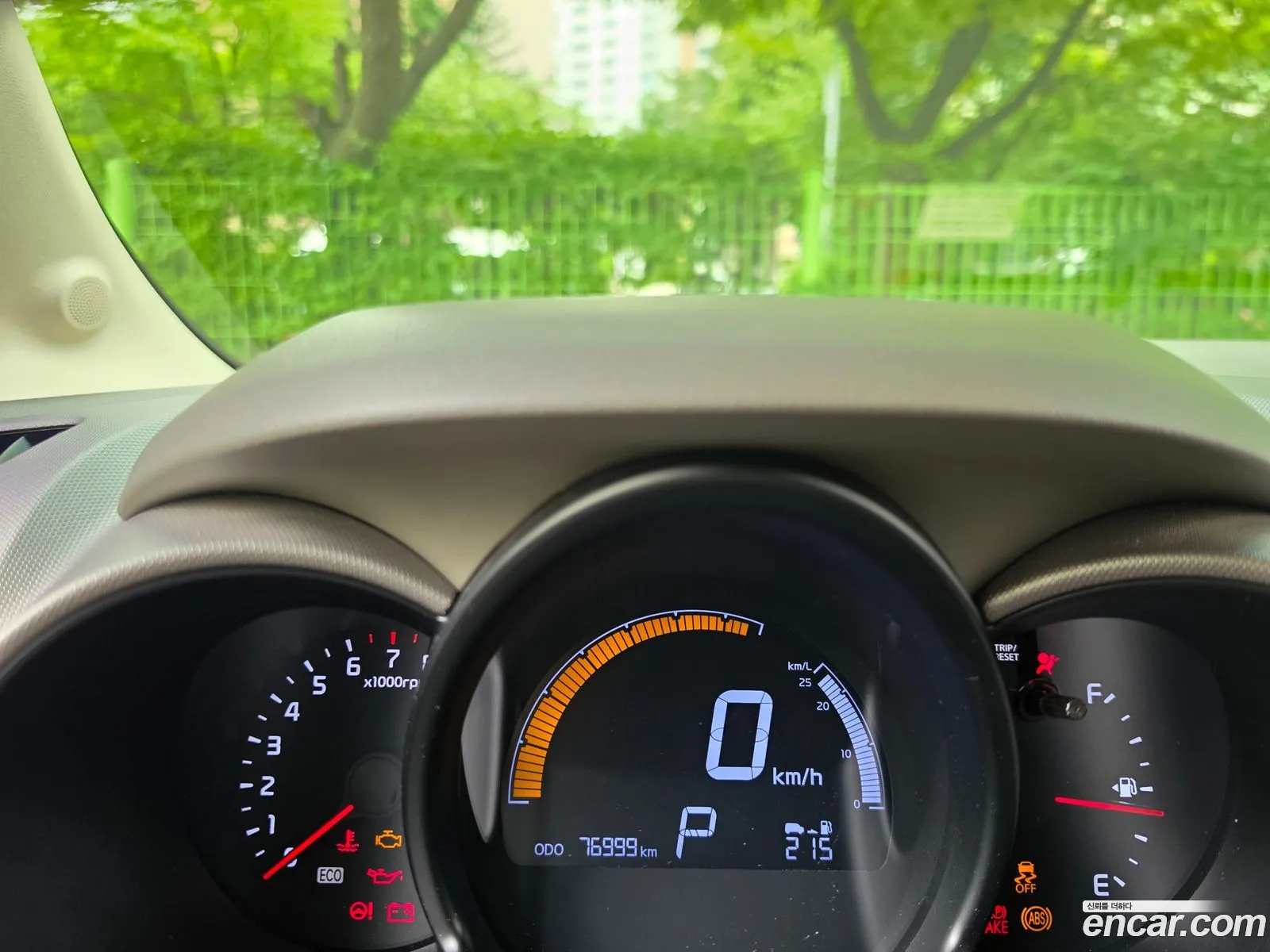 Kia Ray 2013 — 17