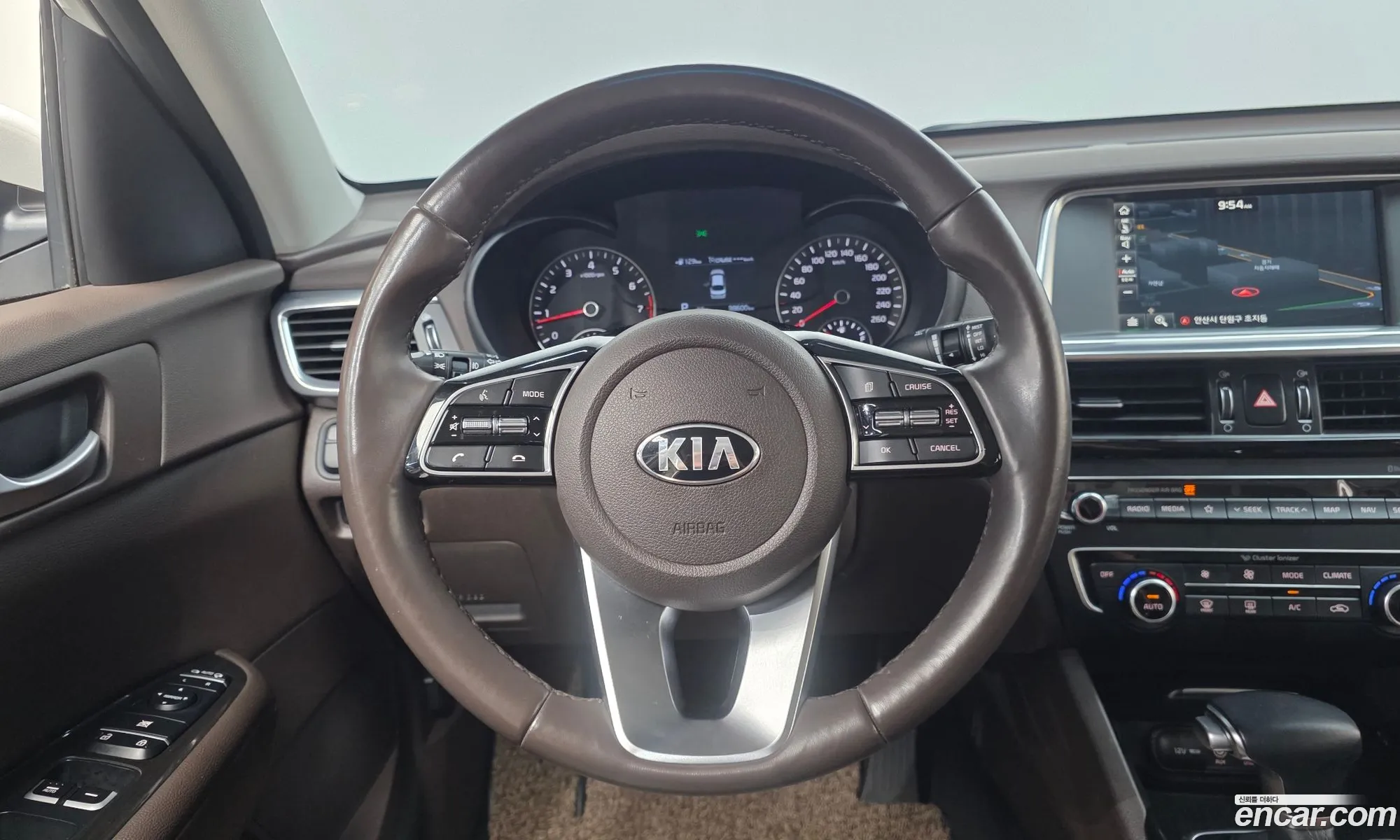 Kia K5 2018 KNAGU411BKA261268 — 29