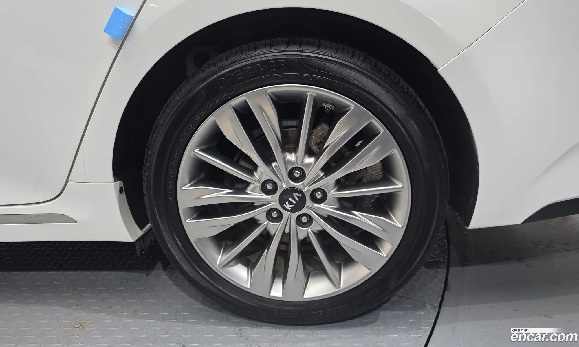 Kia K5 2018 KNAGU411BKA261268 — 14