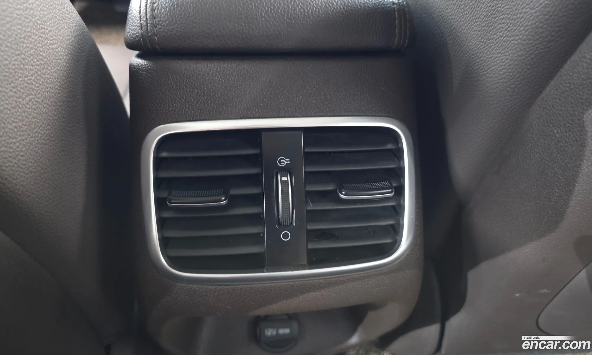 Kia K5 2018 KNAGU411BKA261268 — 33
