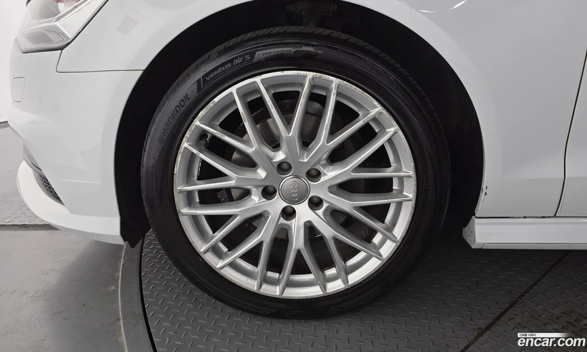 Audi A6 2018 WAUZZZ4G9JN121023 — 8