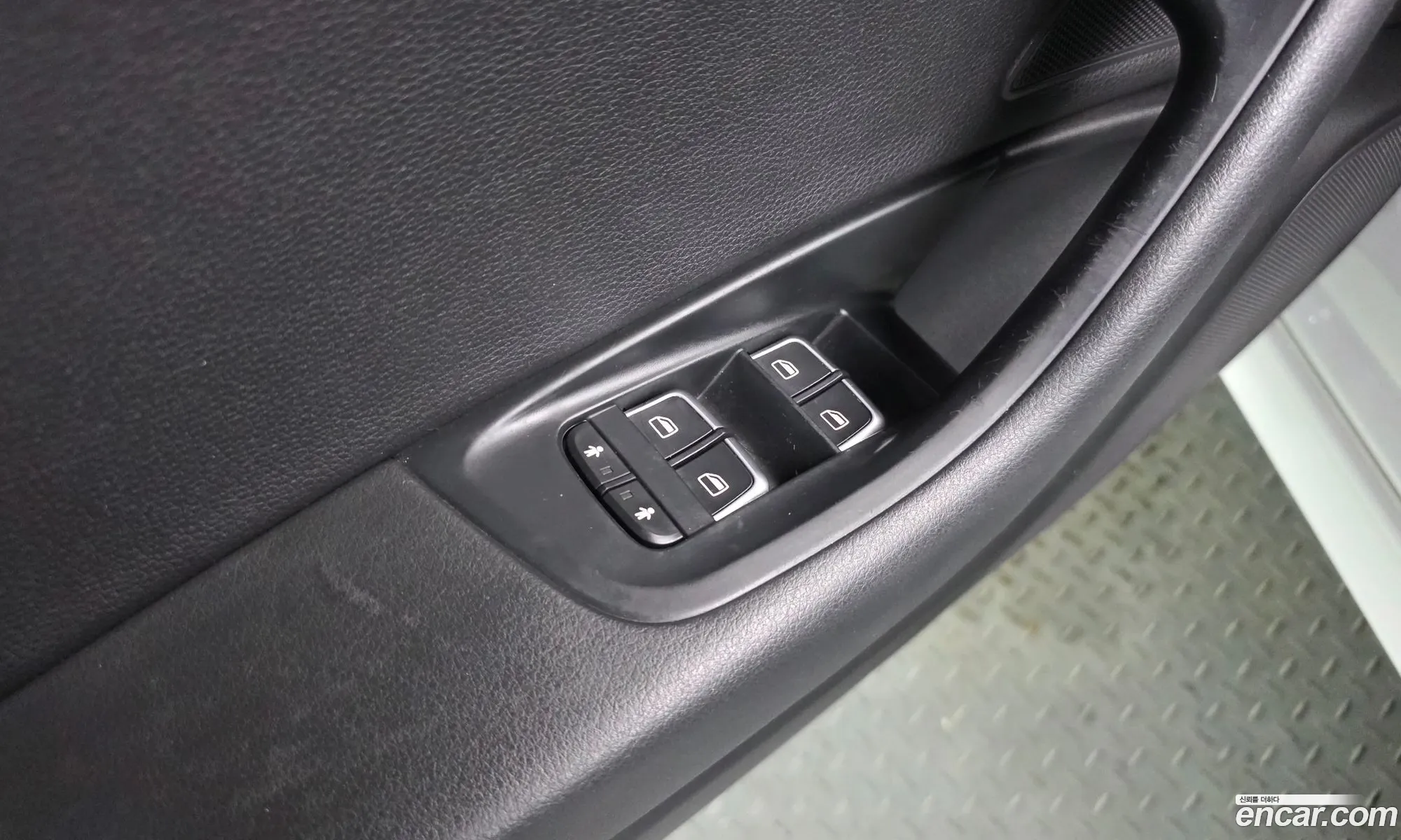 Audi A6 2018 WAUZZZ4G9JN121023 — 10