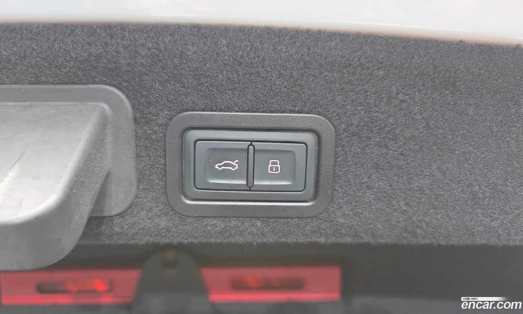 Audi A6 2018 WAUZZZ4G9JN121023 — 12