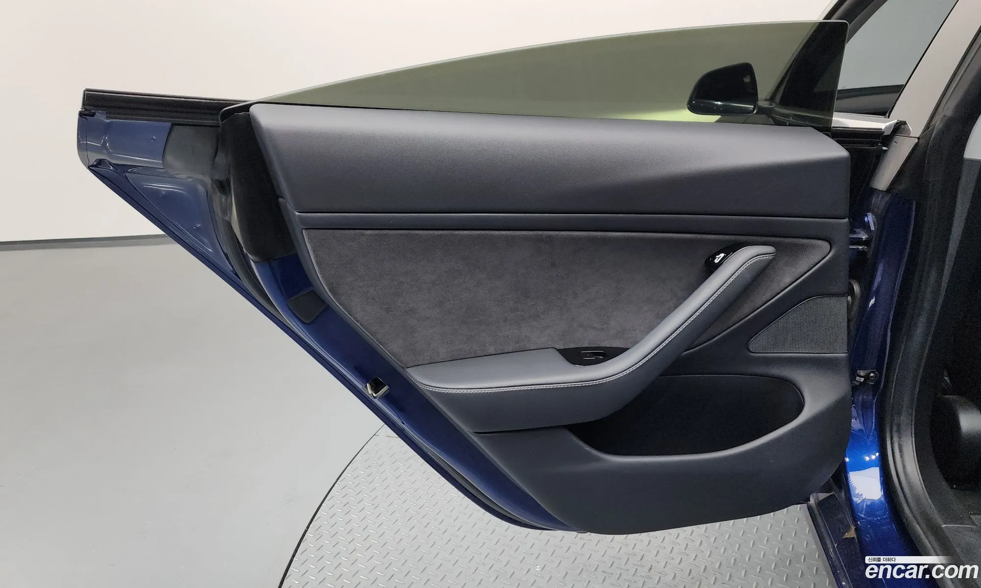 Tesla Model 3 2020 — 28
