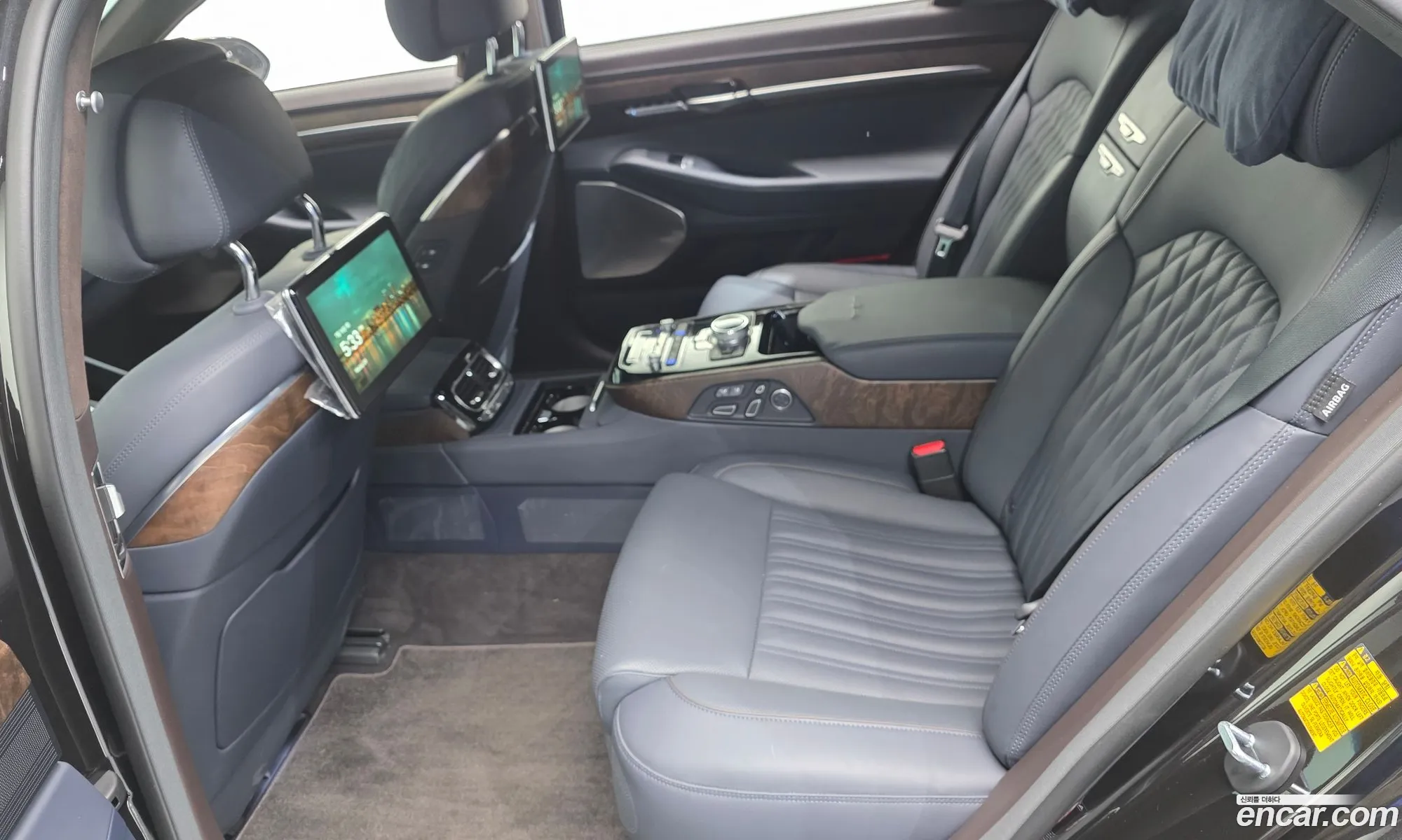 Genesis G90 2019 — 27