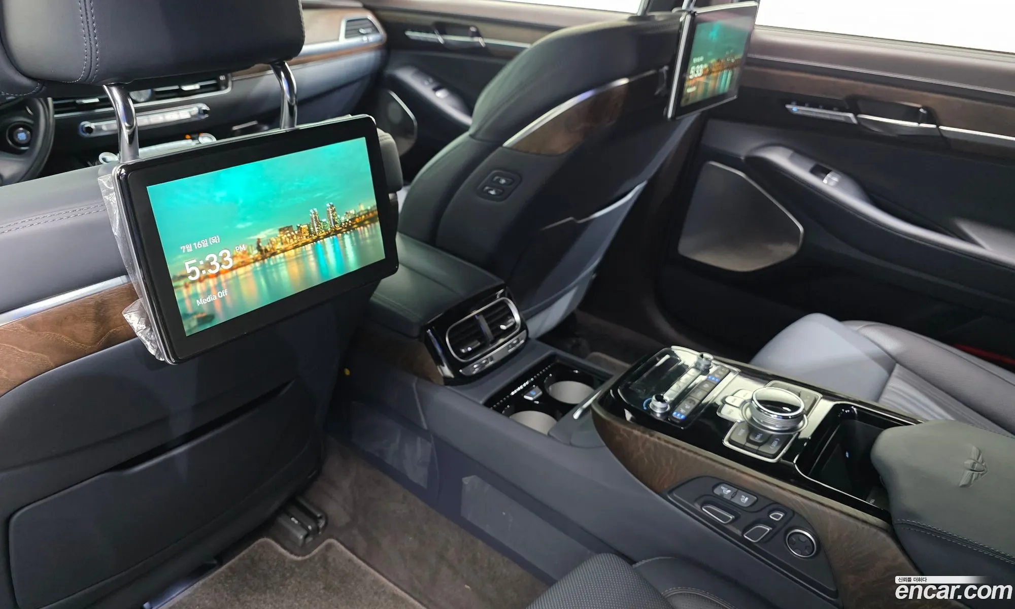 Genesis G90 2019 — 9