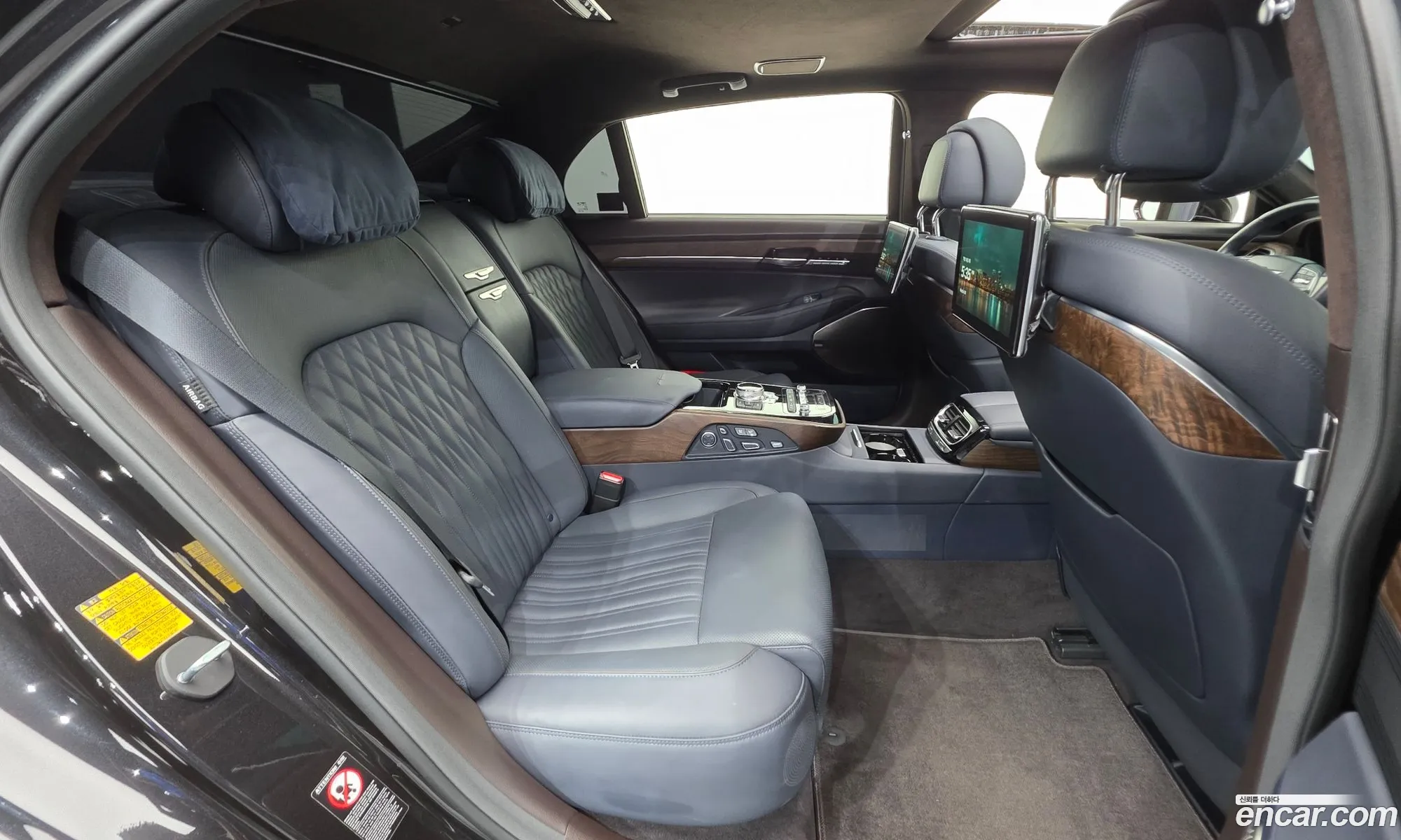 Genesis G90 2019 — 22