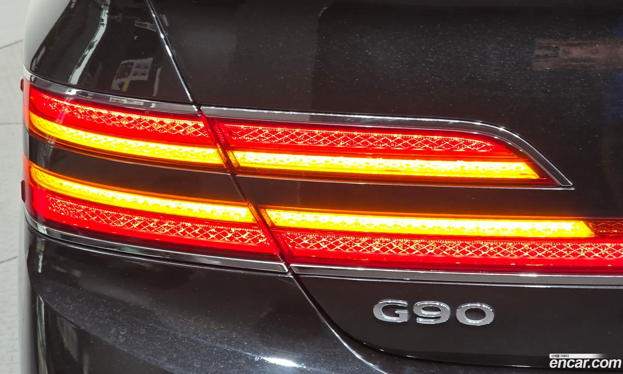 Genesis G90 2019 — 18