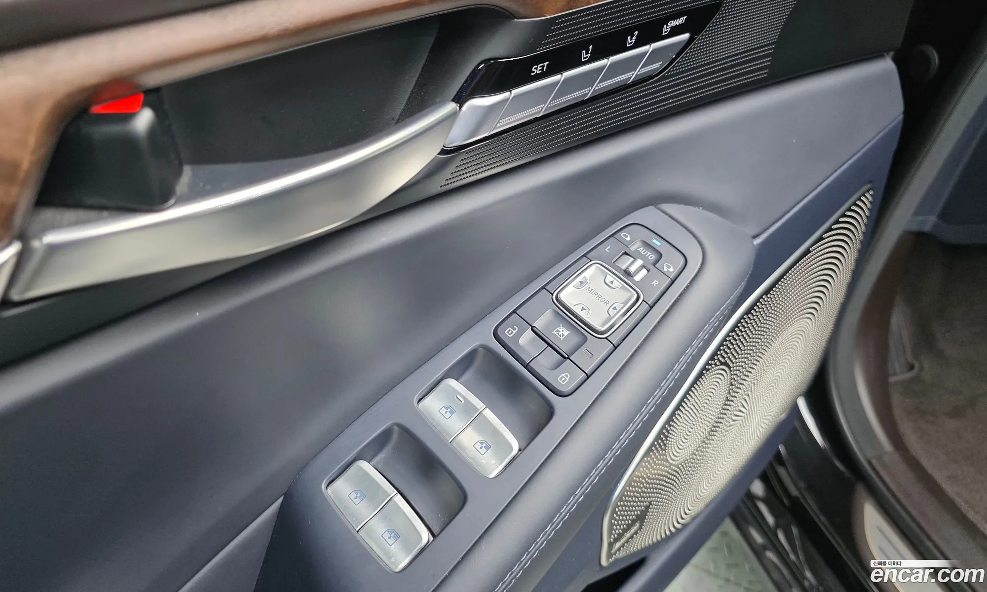 Genesis G90 2019 — 20