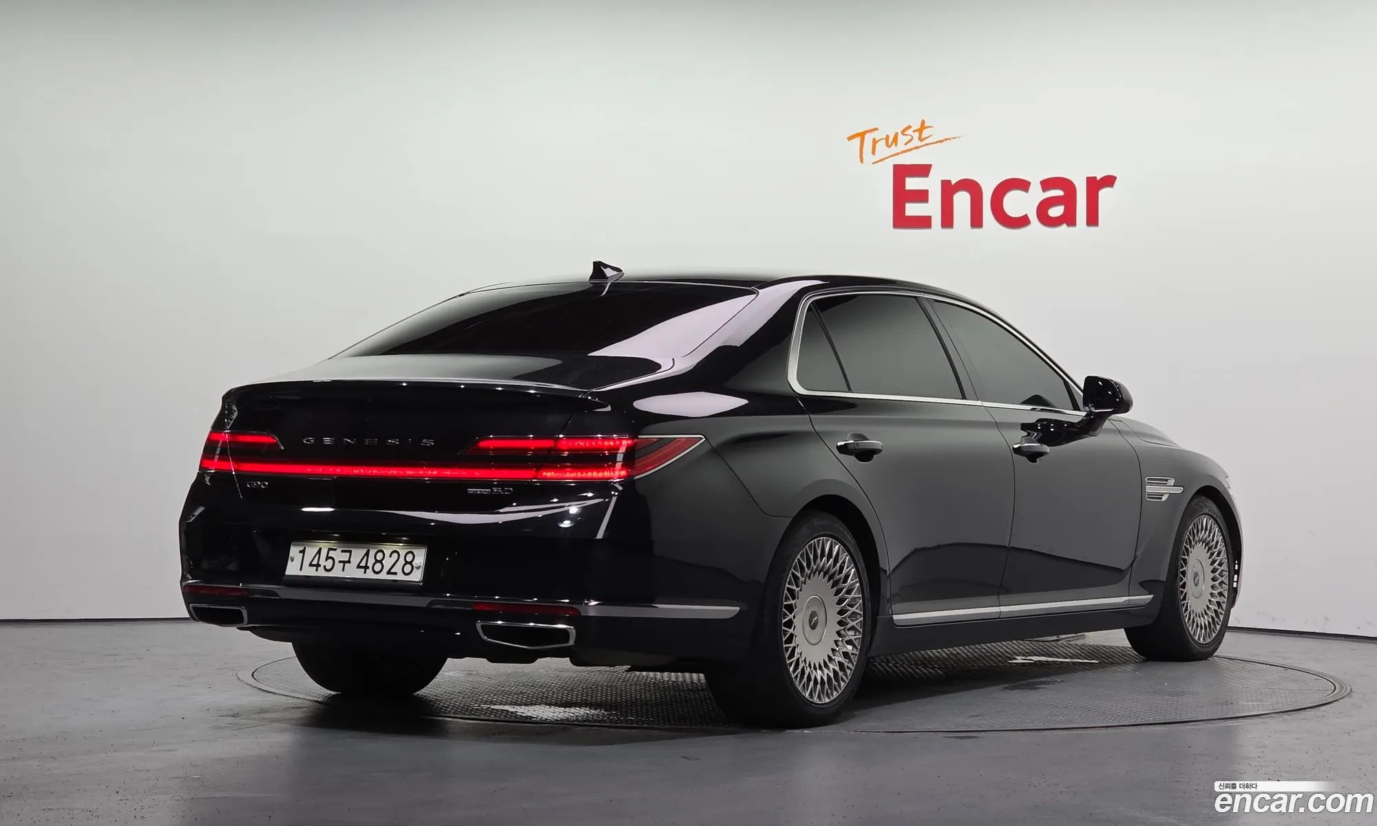 Genesis G90 2019 — 31