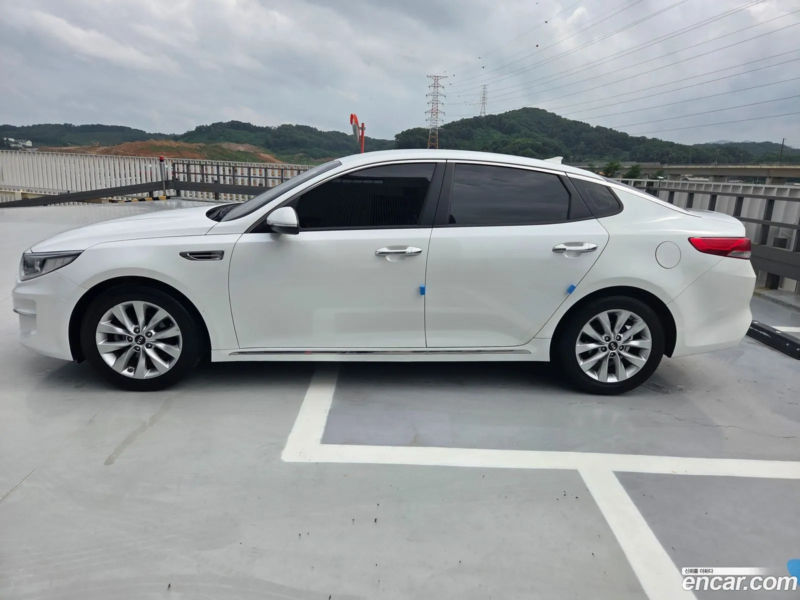 Kia K5 2015 — 2