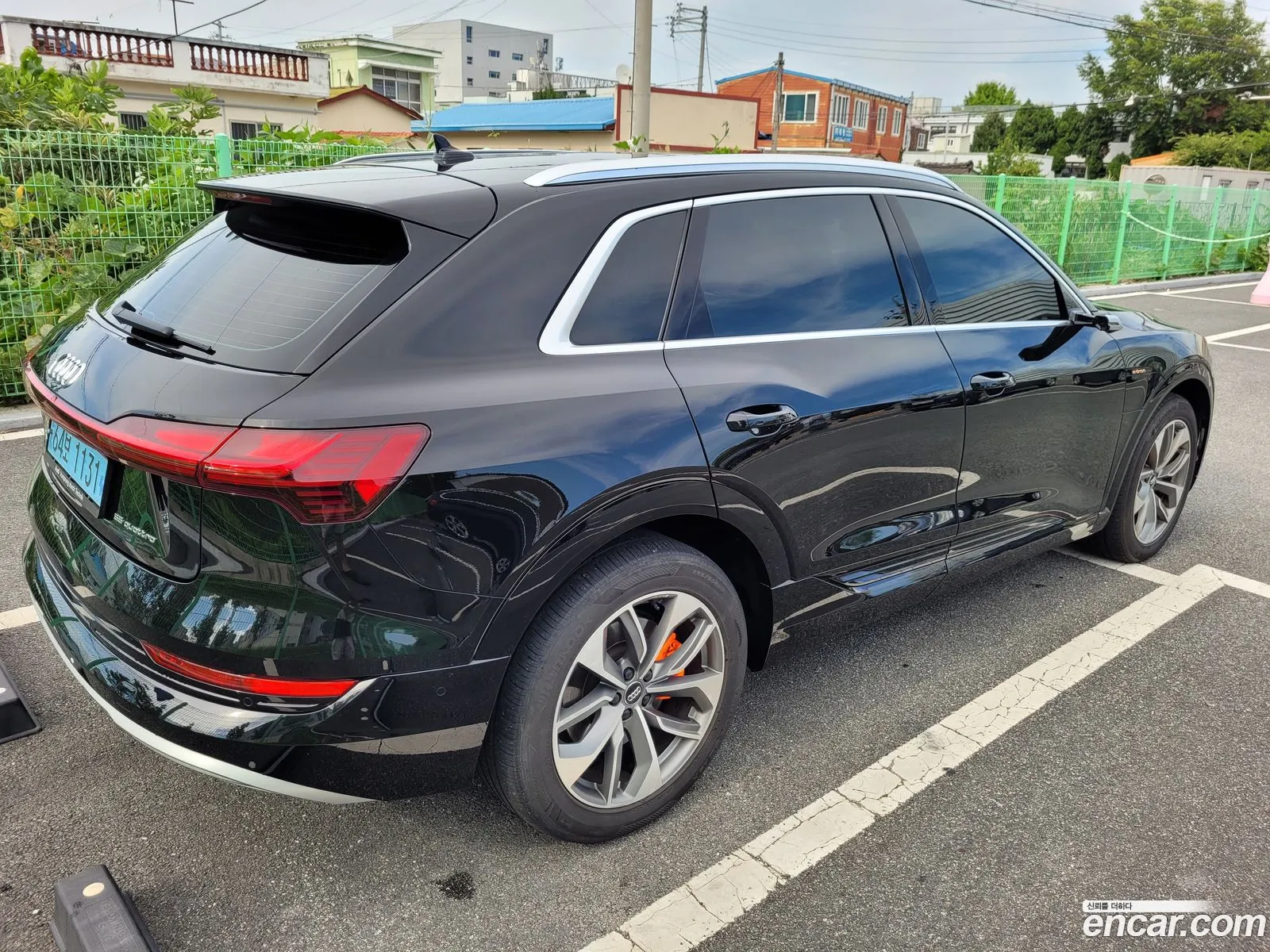 Audi e-tron 2020 — 11