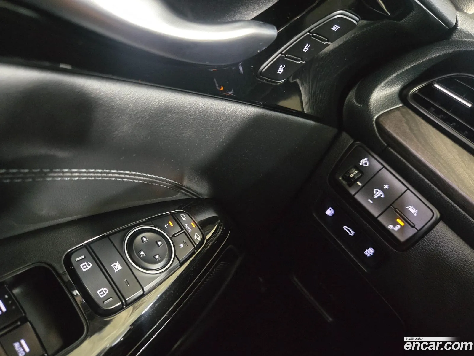 Kia K7 Premier 2019 — 17