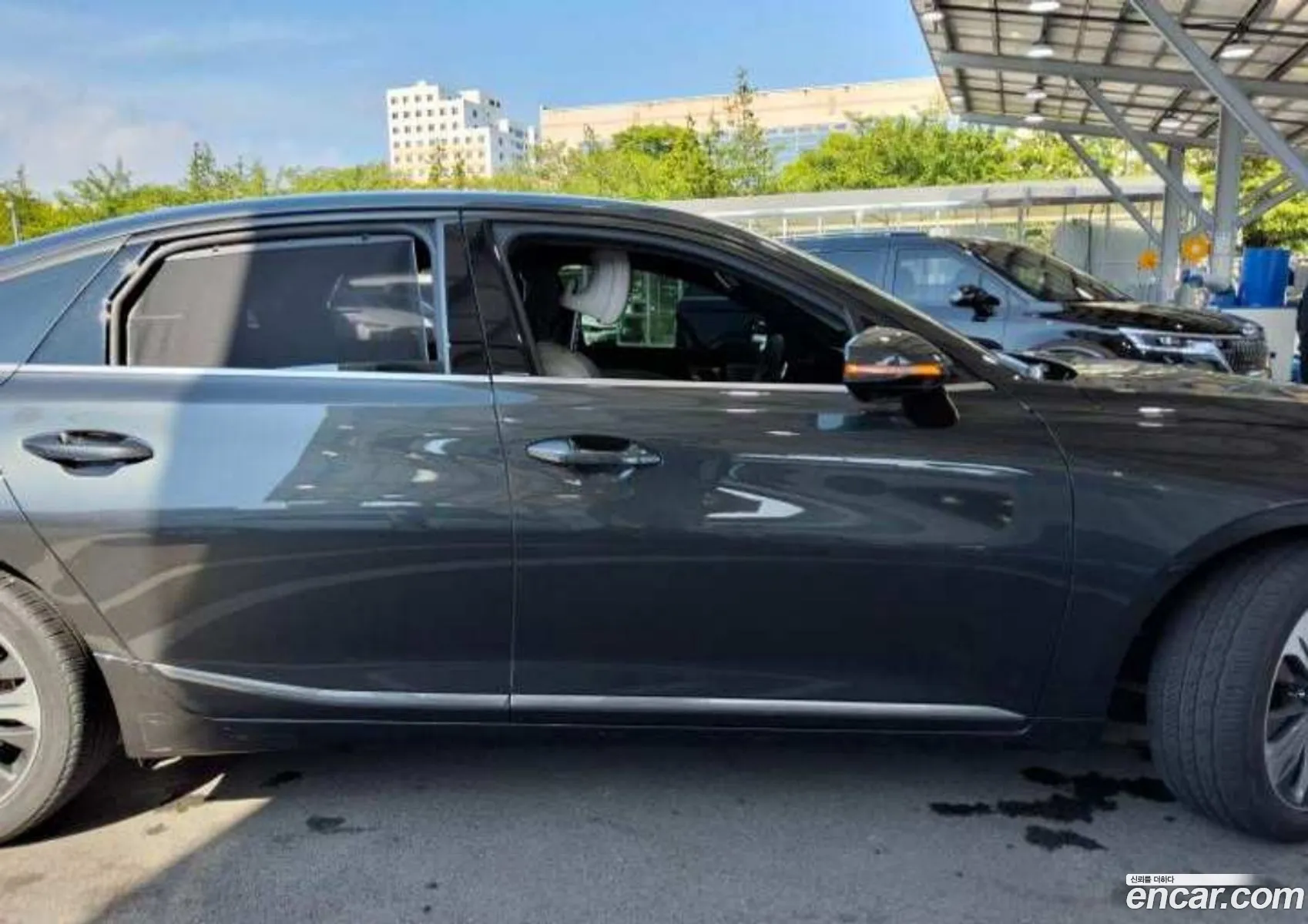 Kia K8 Hybrid 2023 — 5
