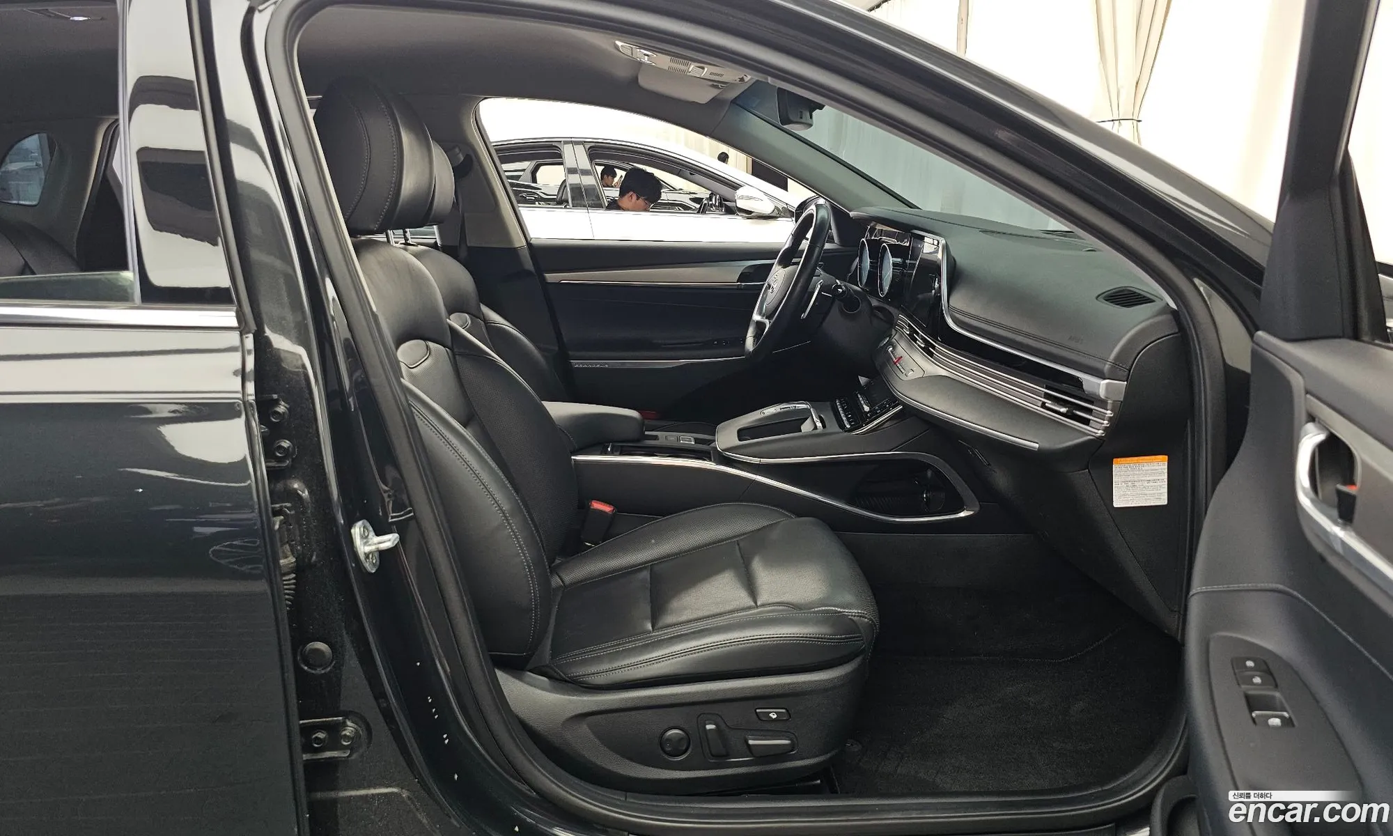 Hyundai Grandeur IG Hybrid