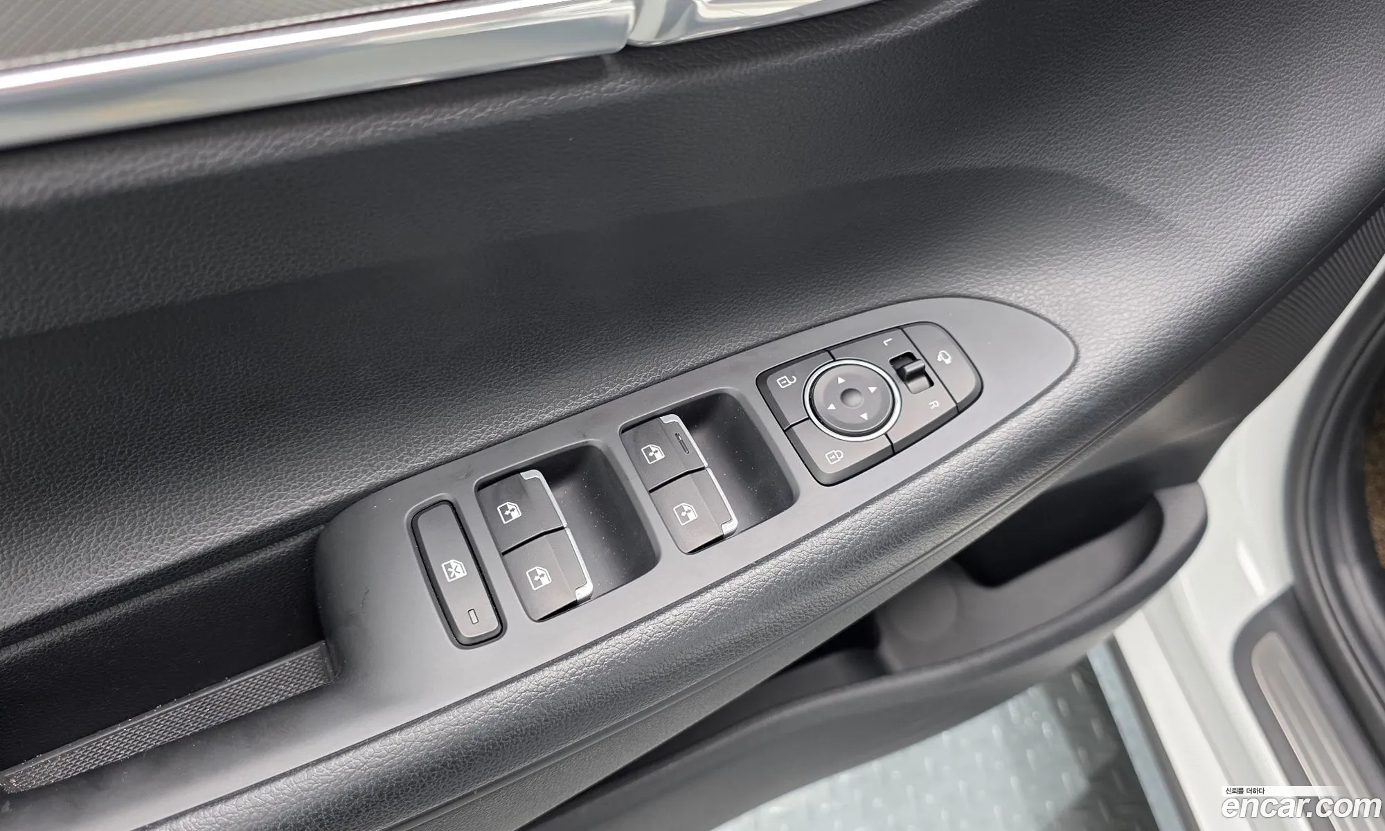 Hyundai Grandeur IG 2020 — 34