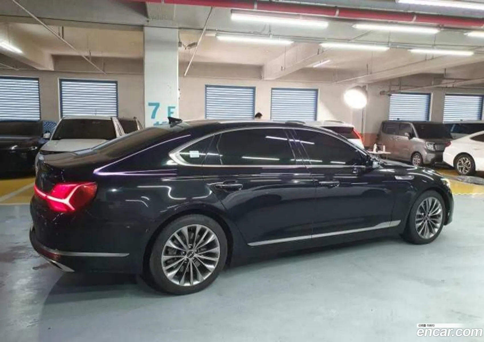 Kia K9 2022 — 11
