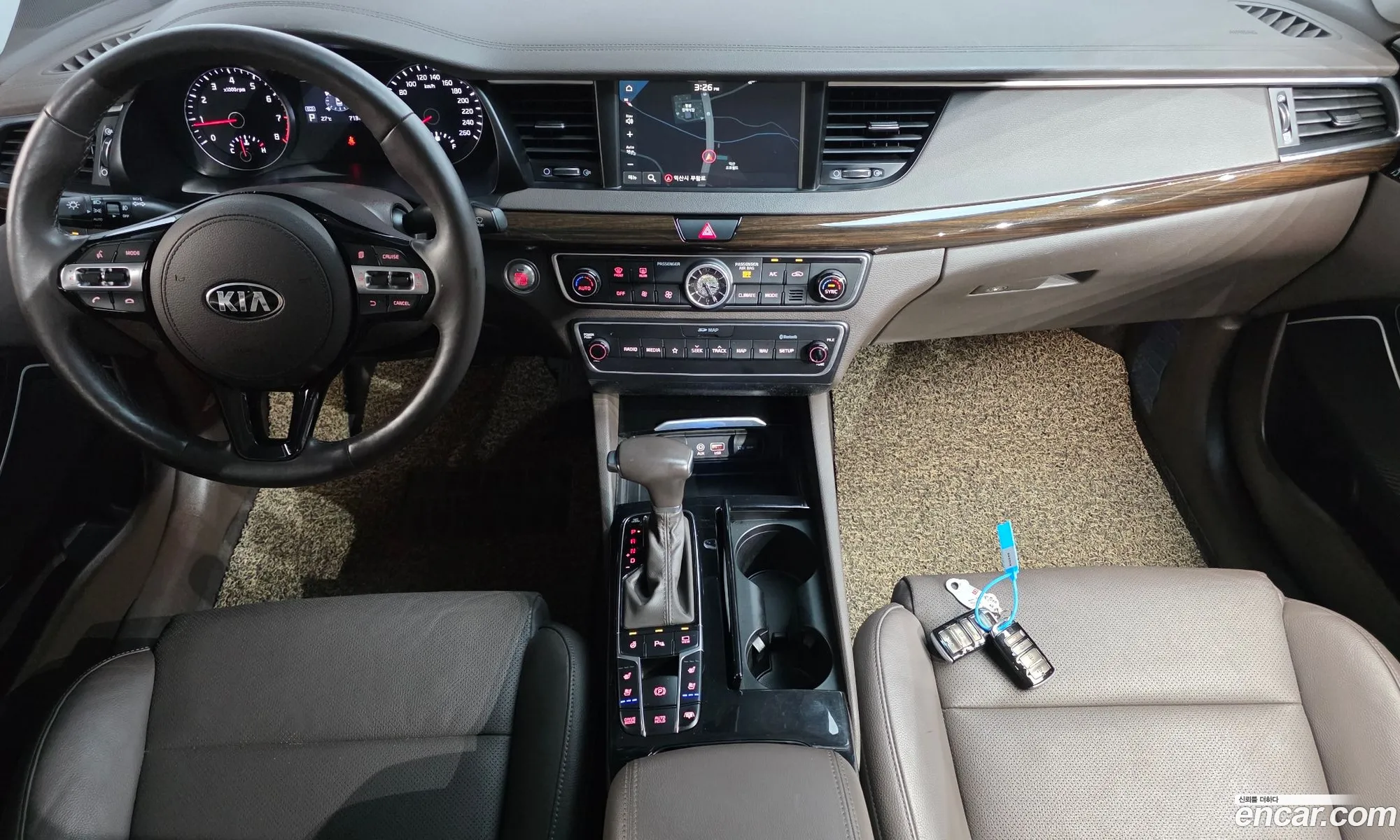 Kia K7 2018 KNALB416BJA125812 — 13