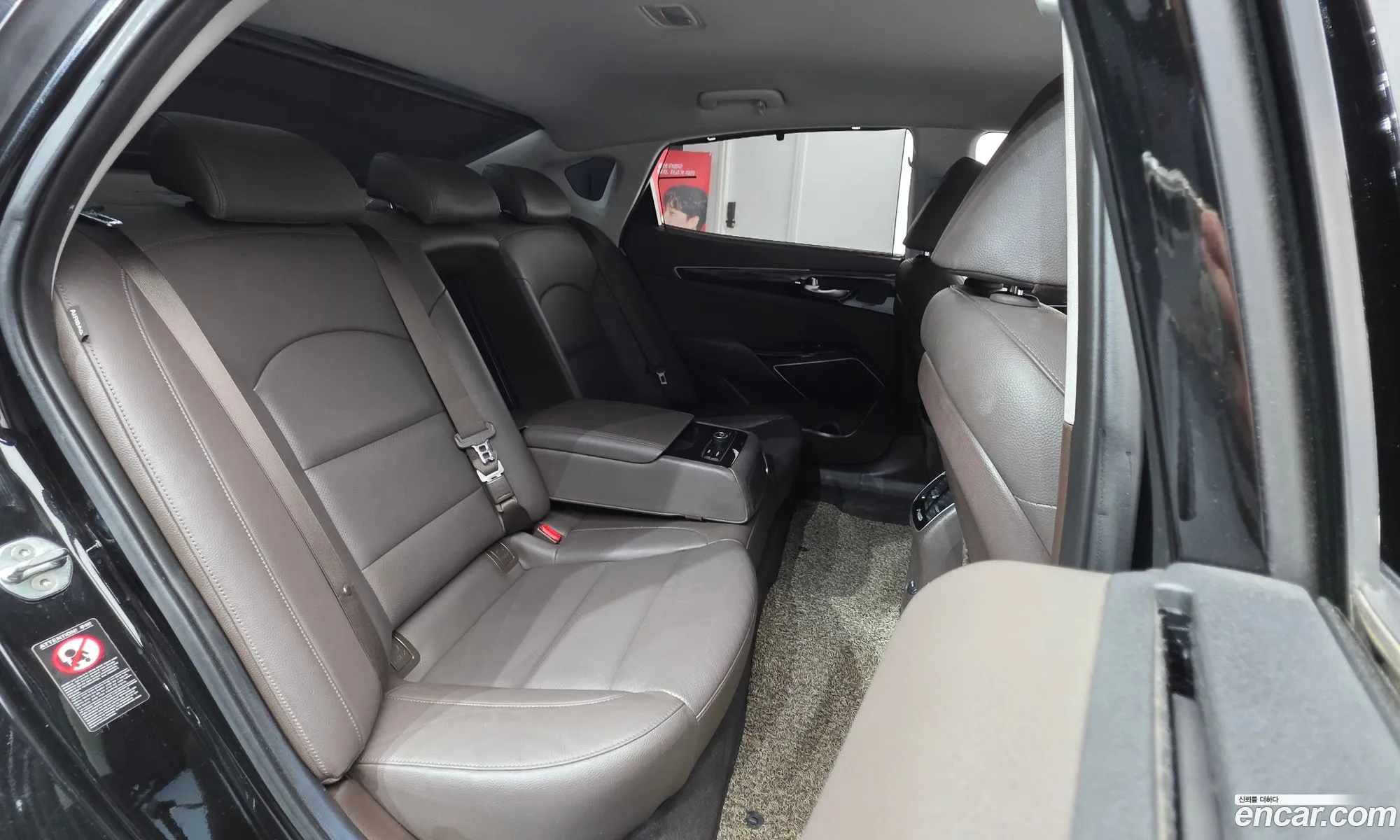 Kia K7 2018 KNALB416BJA125812 — 10