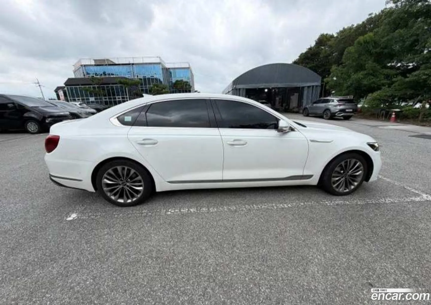 Kia K9 2022 — 5