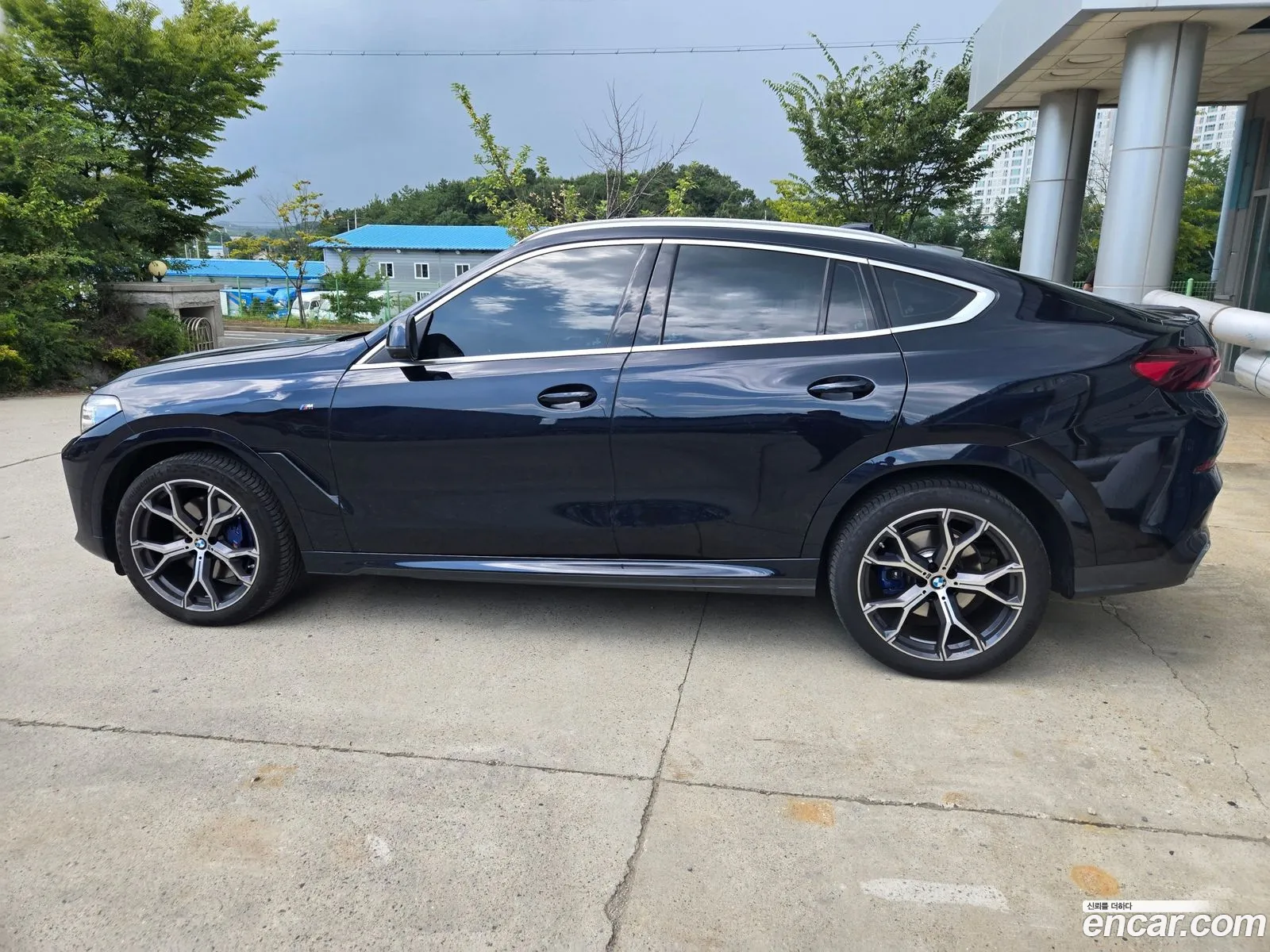 BMW X6 2023 — 10