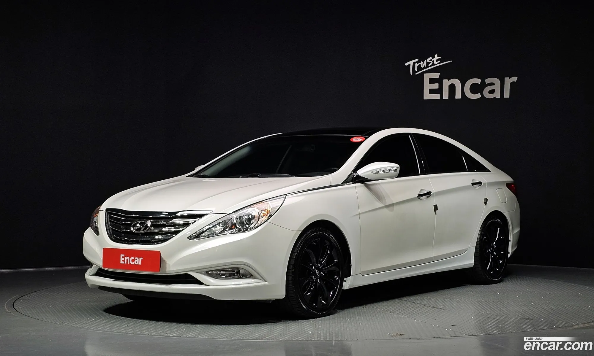 Hyundai YF Sonata 2009 — 9