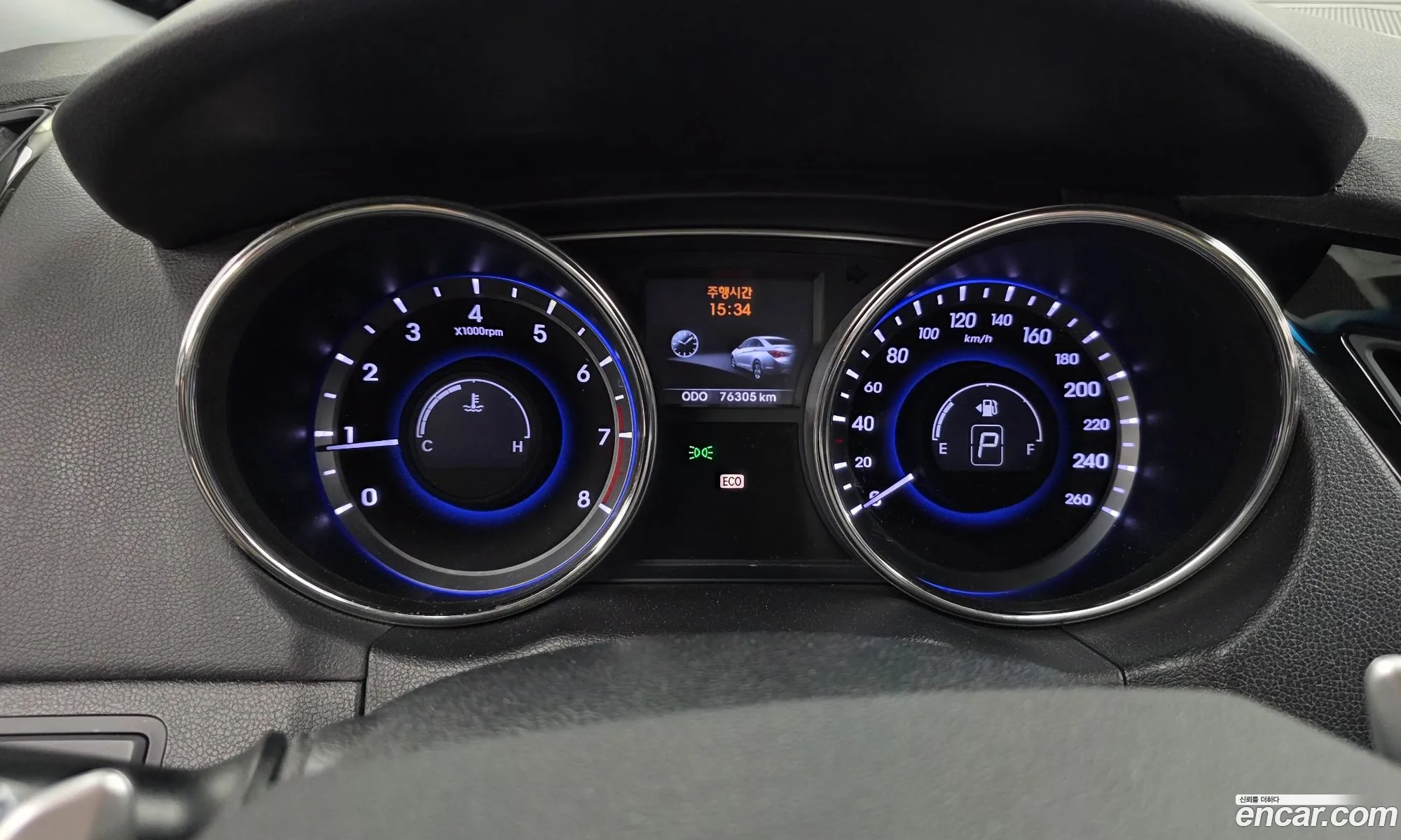 Hyundai YF Sonata 2009 — 4