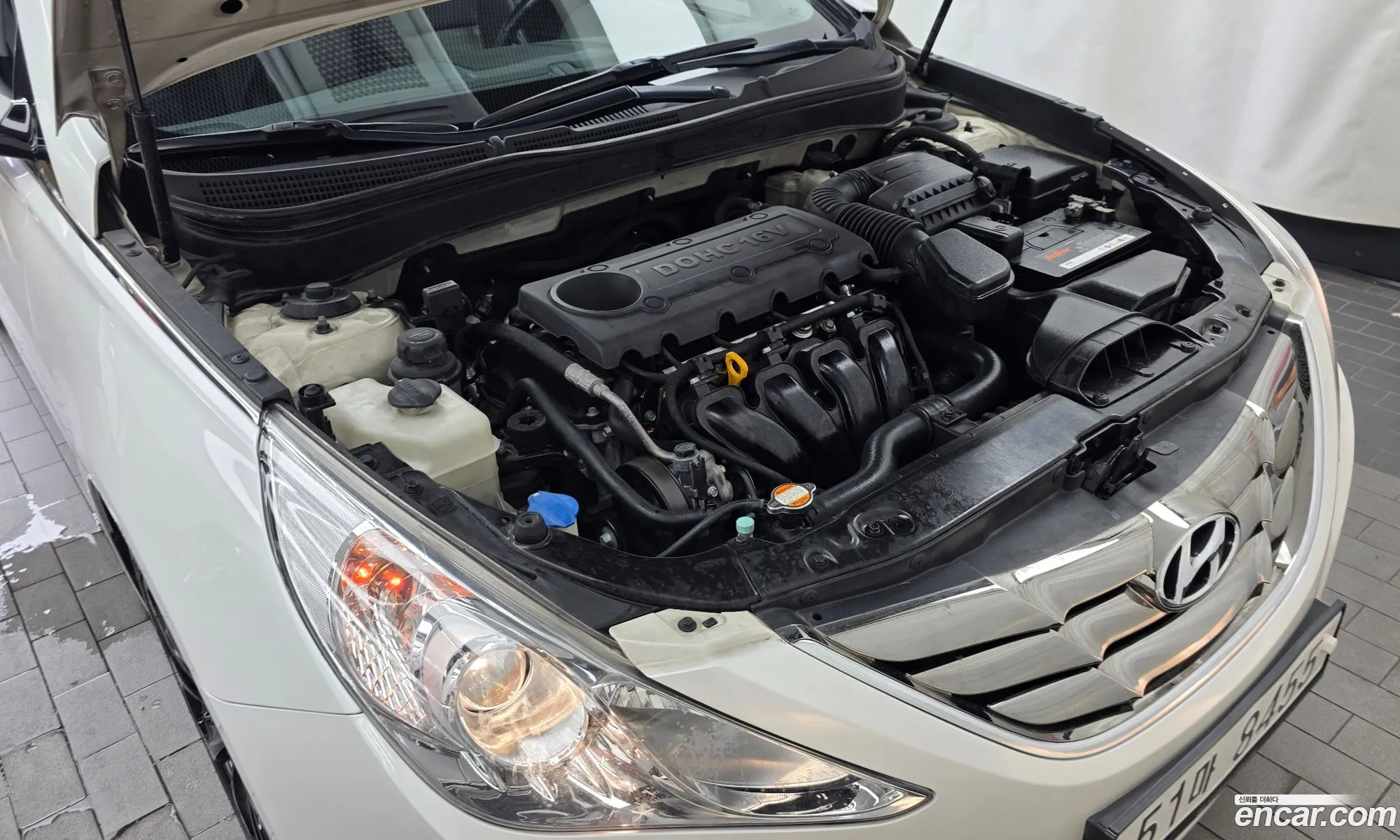 Hyundai YF Sonata 2009 — 19