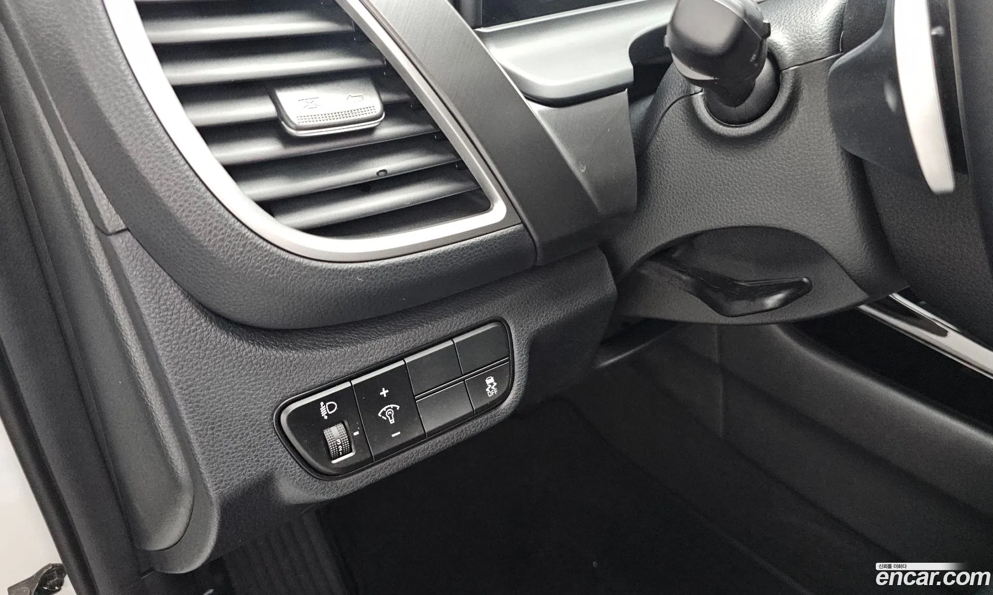 Kia Seltos 2025 KNAER817BSK823075 — 10