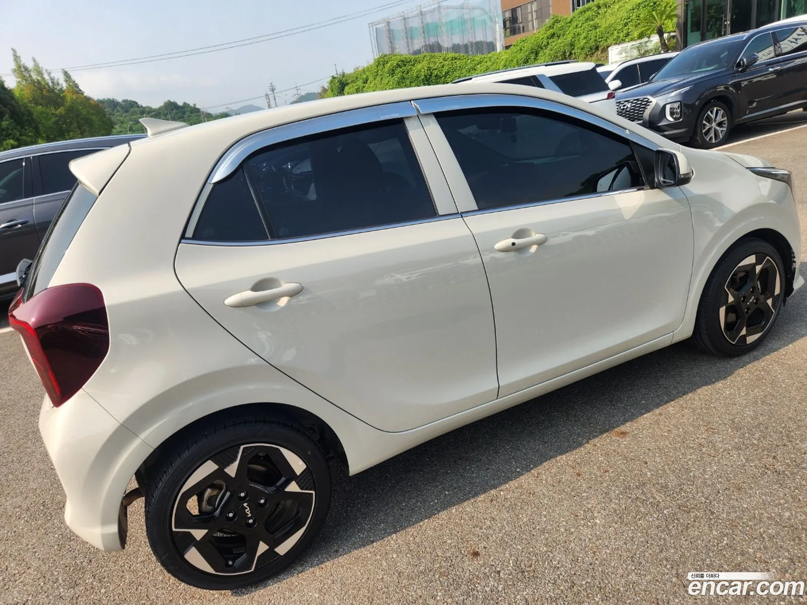 Kia Morning 2023 — 17