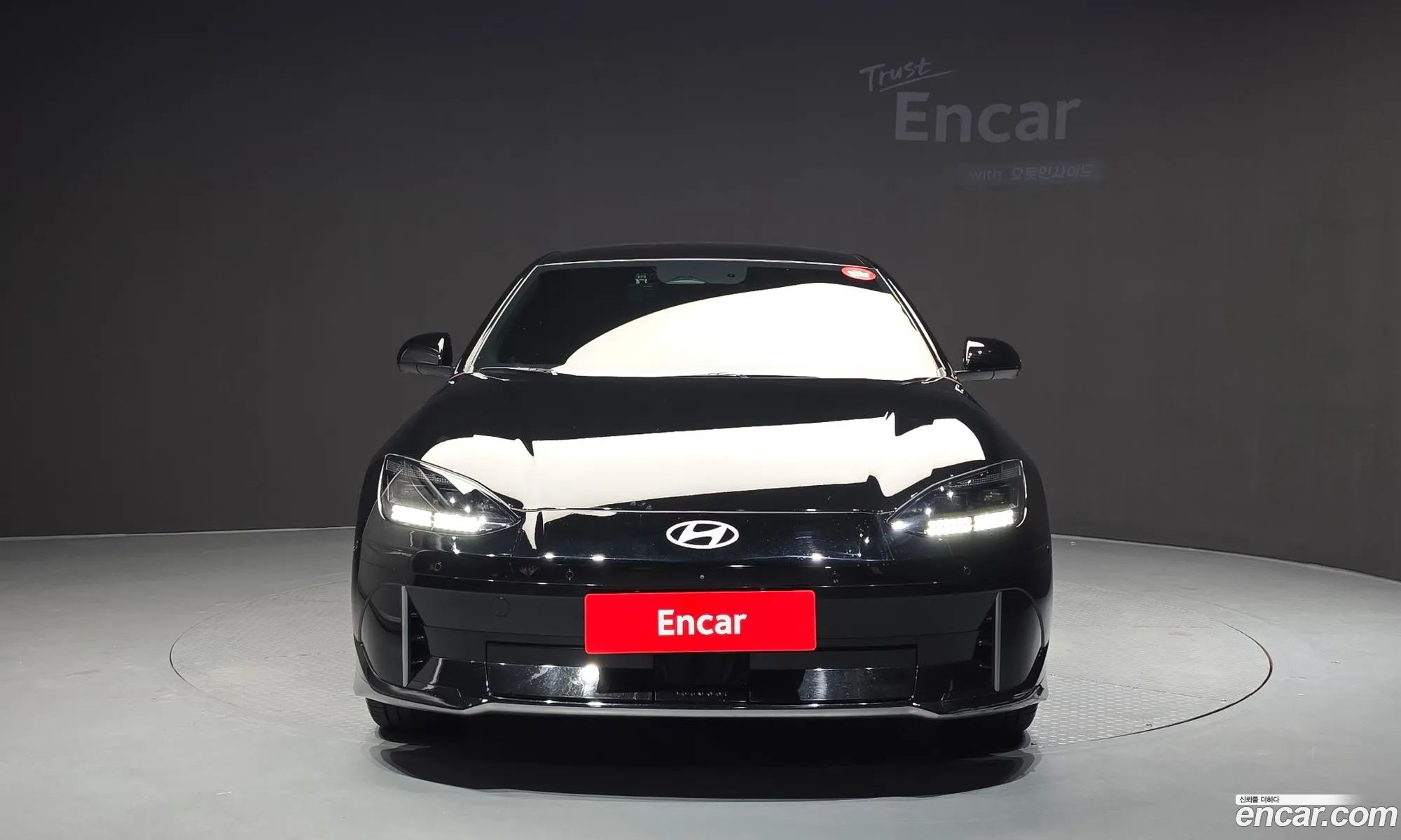 Hyundai Ioniq 6 2023 KMHM541CPPA052462 — 14