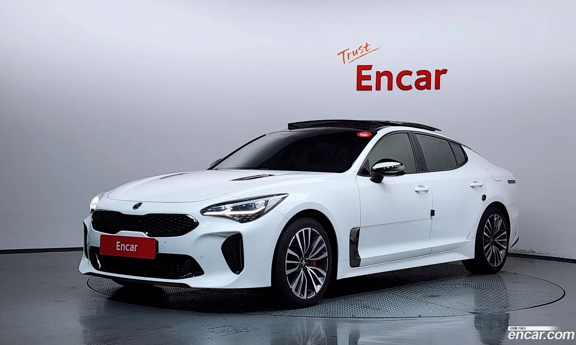 Kia Stinger 2017 KNAE351BDJS011640 — 32