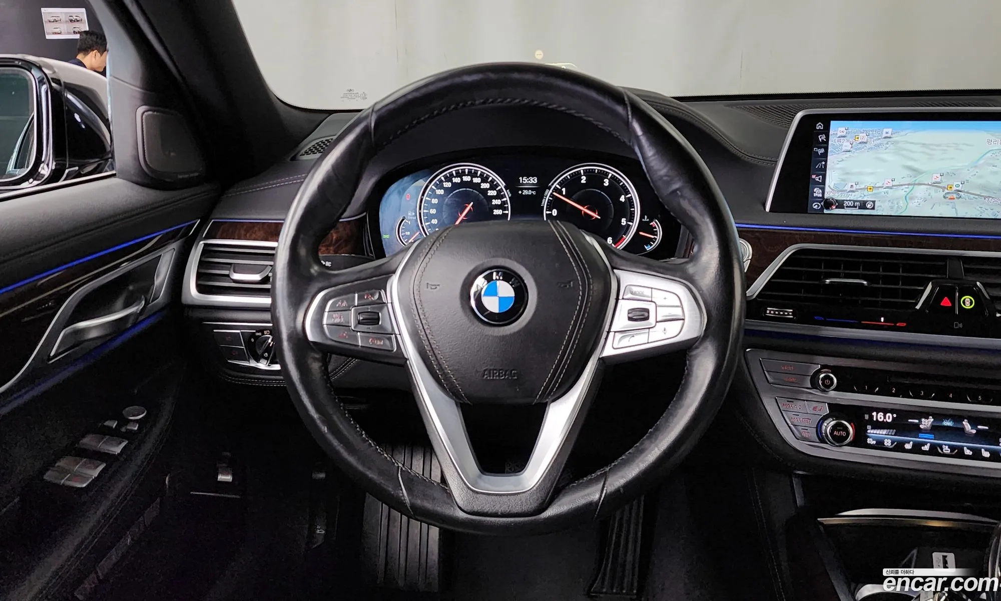 BMW 7 Series 2016 WBA7C4108GG525463 — 18