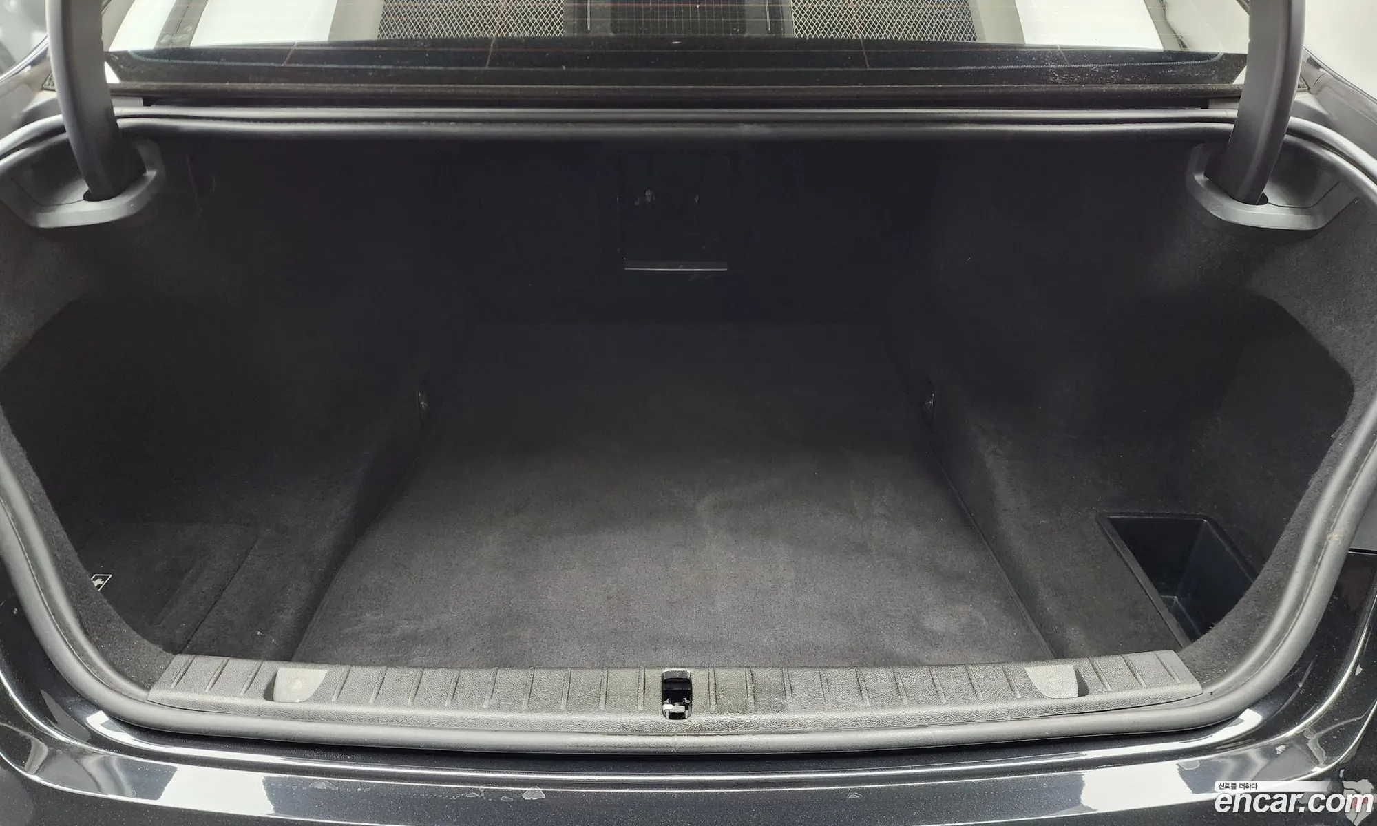 BMW 7 Series 2016 WBA7C4108GG525463 — 13