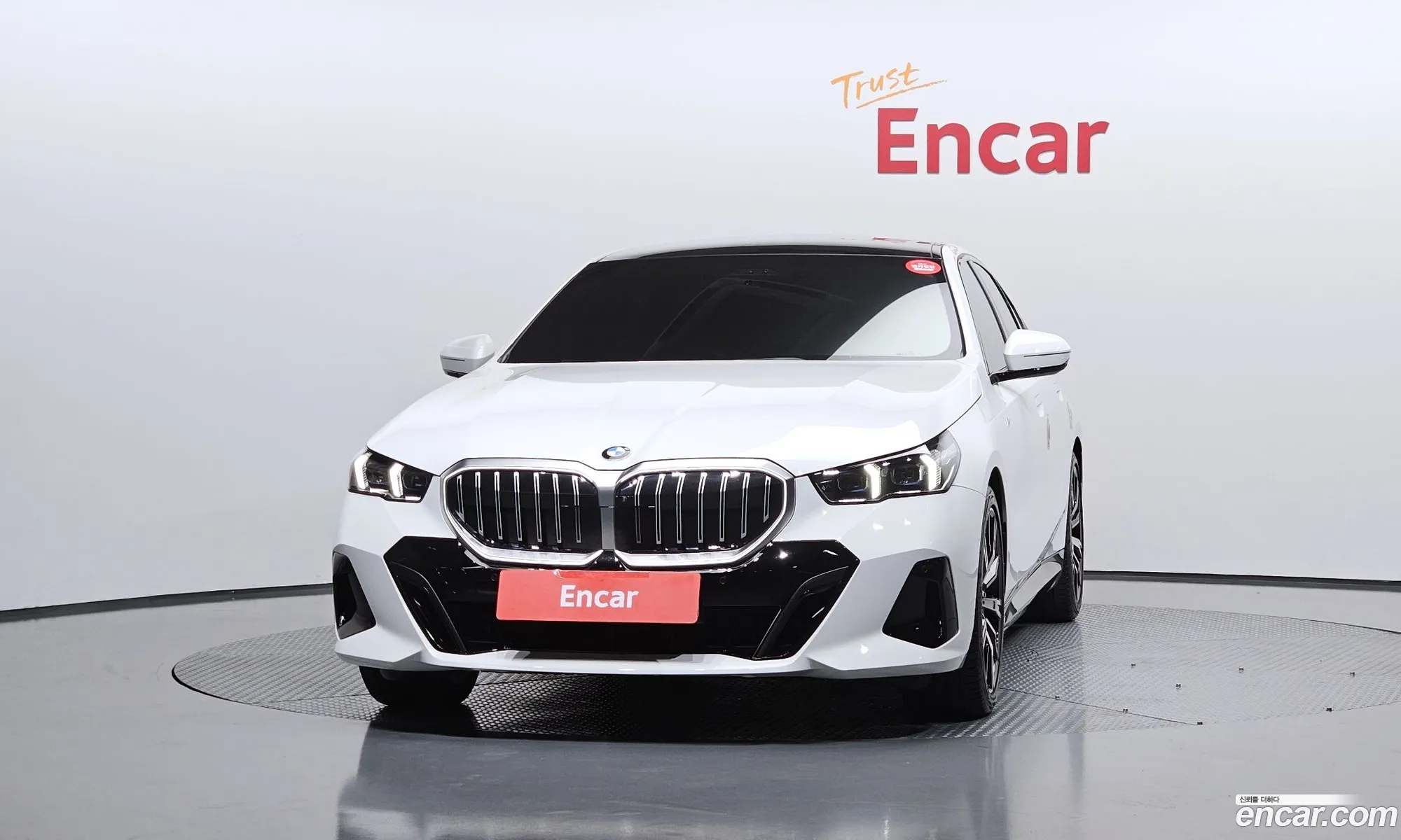 BMW 5 Series 2024 — 34