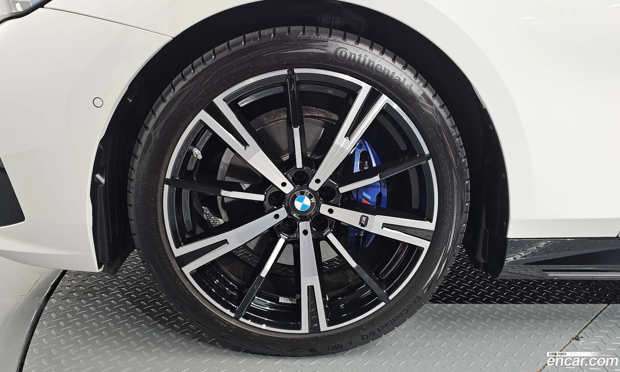 BMW 5 Series 2024 — 19