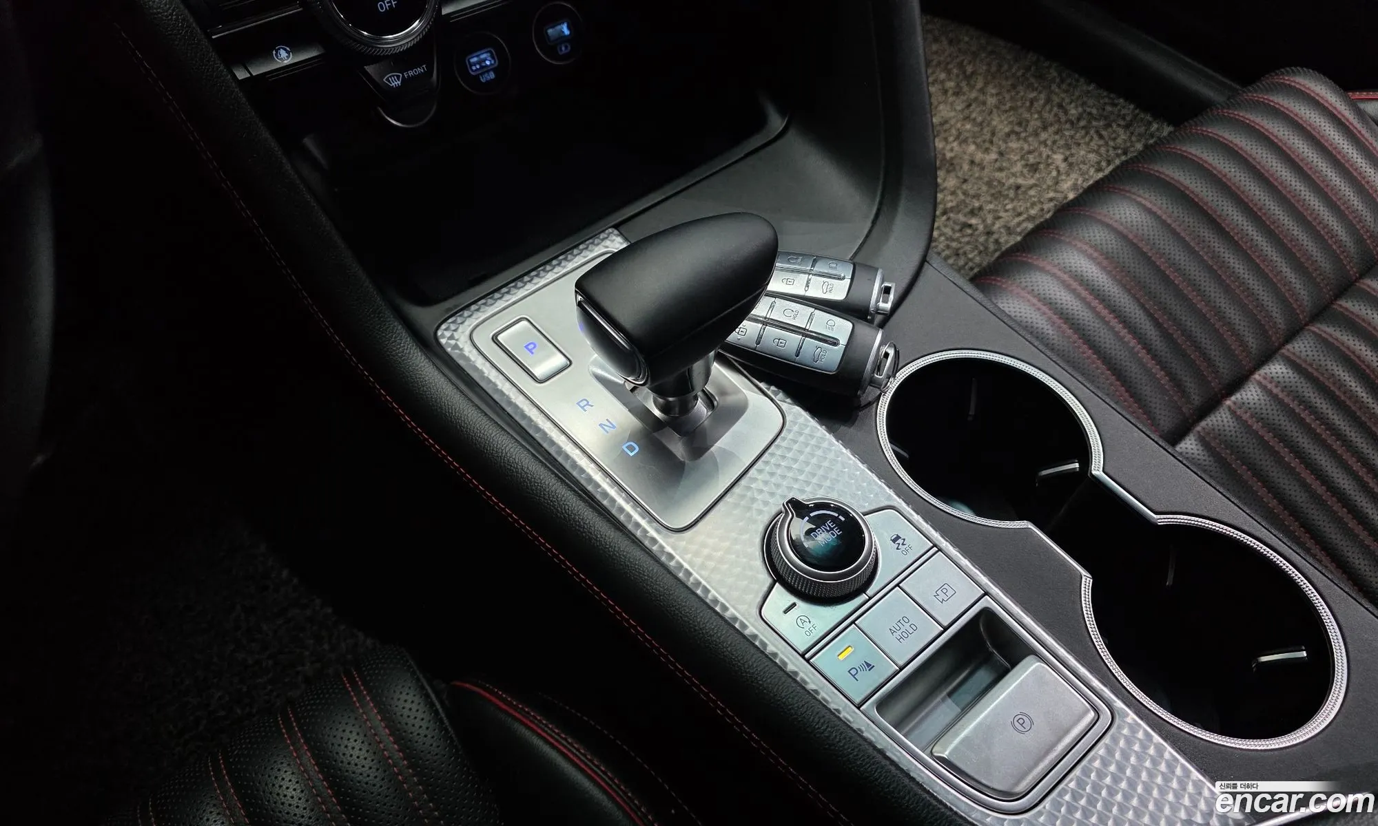 Genesis G70 2021 KMTG641EBMU090492 — 9