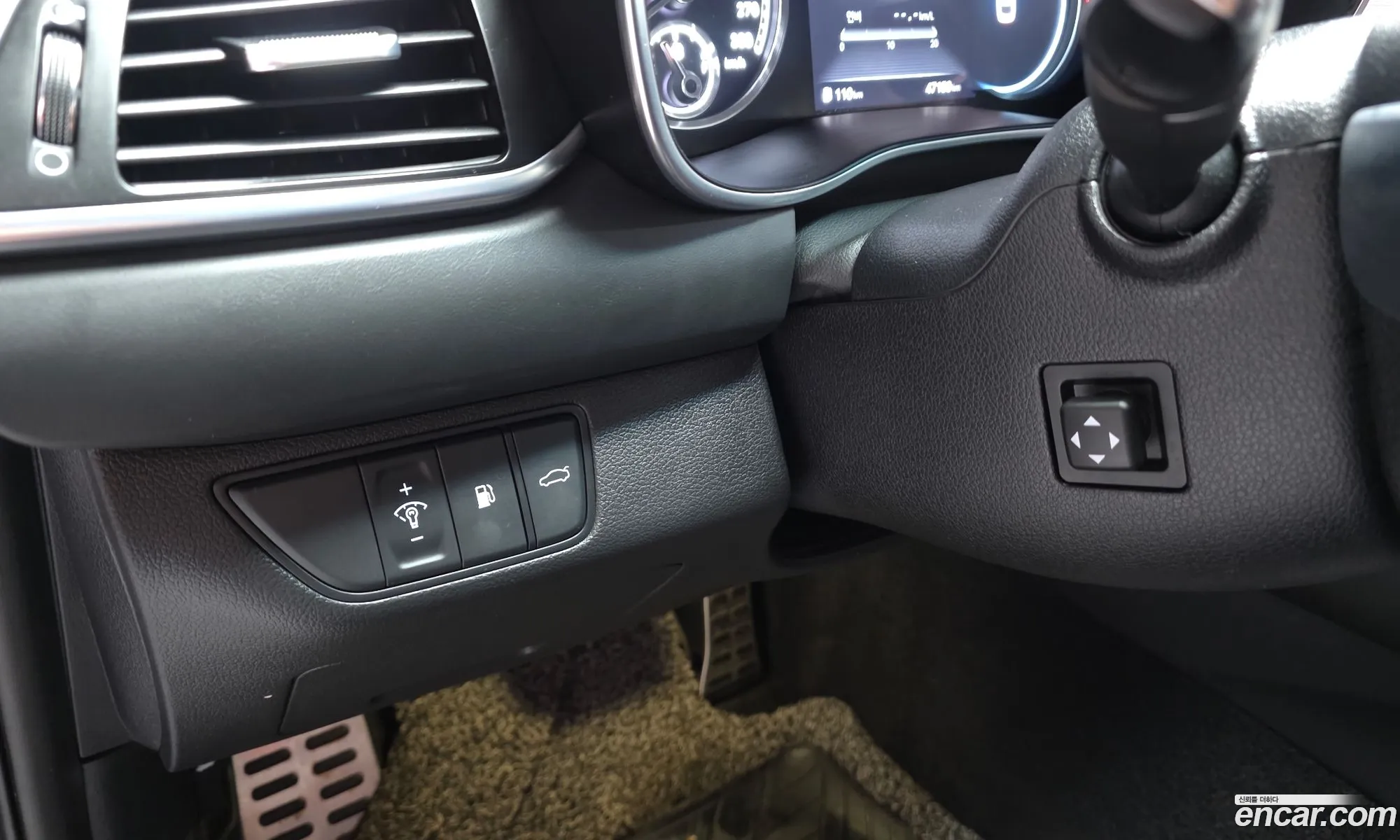 Genesis G70 2021 KMTG641EBMU090492 — 11