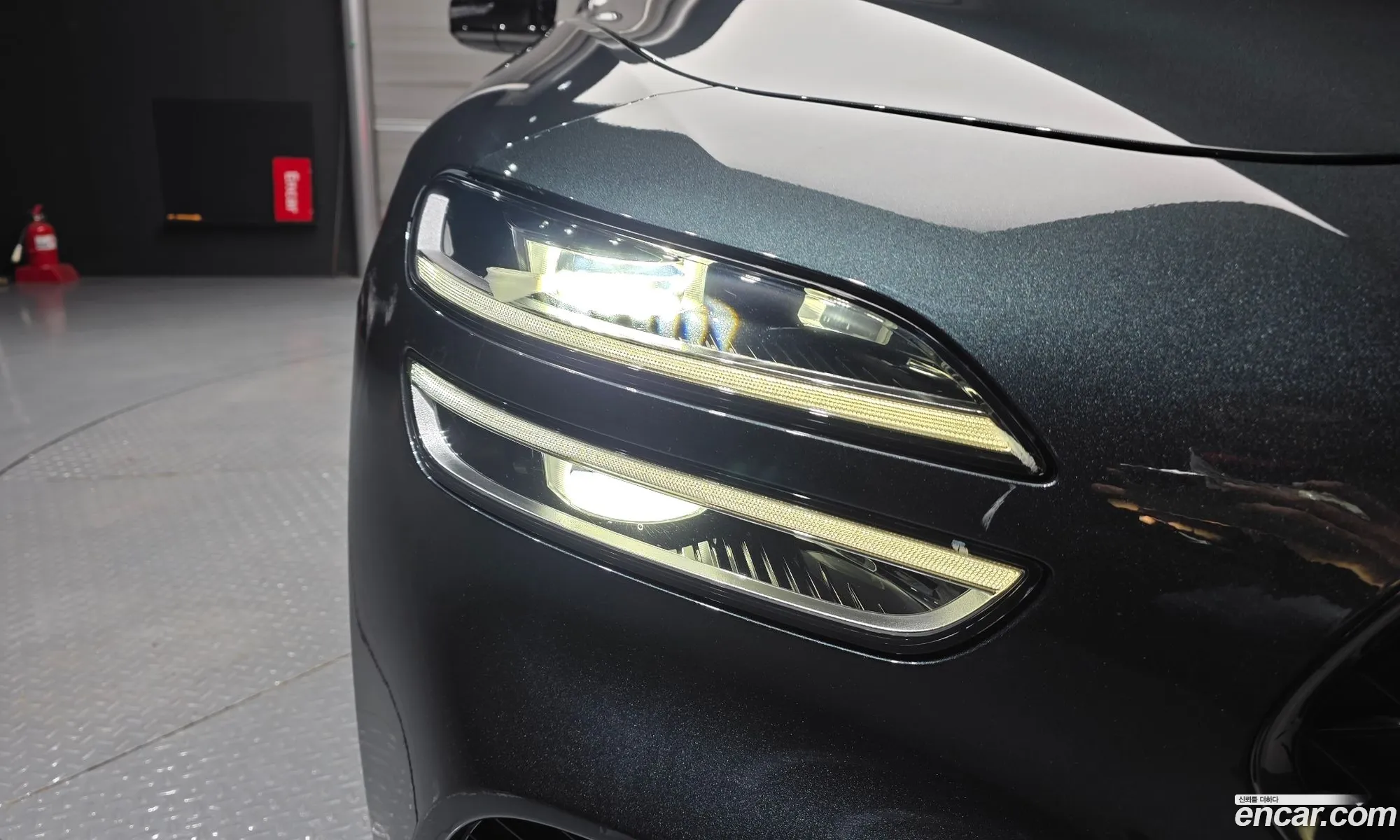 Genesis G70 2021 KMTG641EBMU090492 — 20