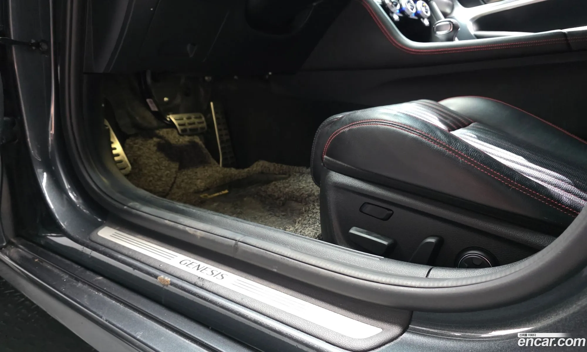 Genesis G70 2021 KMTG641EBMU090492 — 23