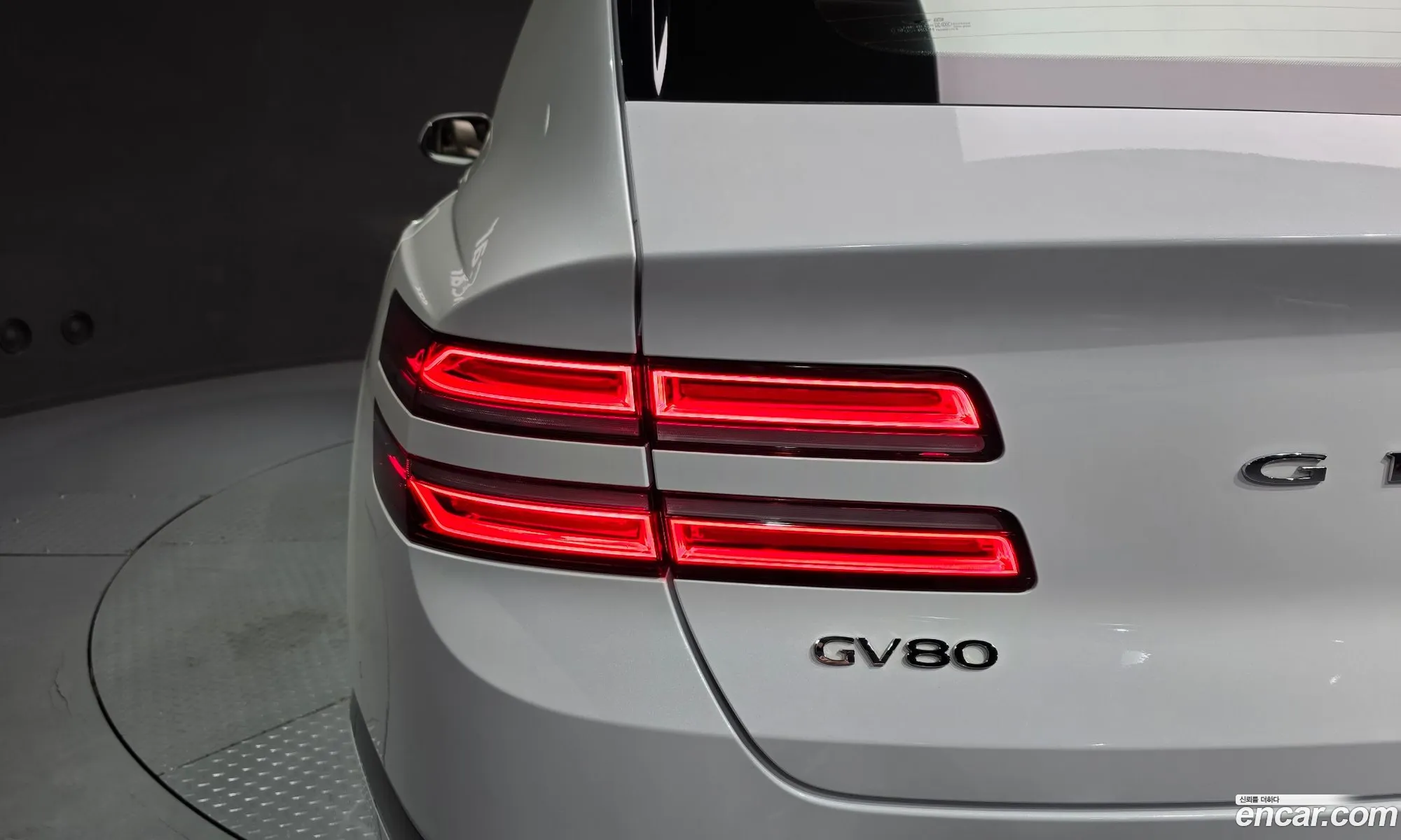 Genesis GV80 2020 KMTHA81BBLU028151 — 30